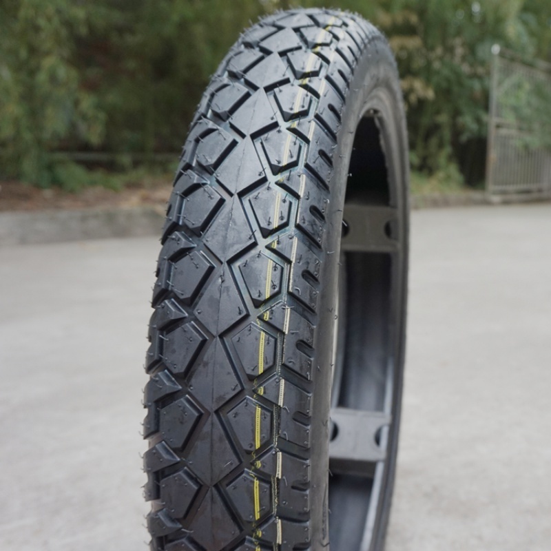 Motorcycle tire and inner tube 21