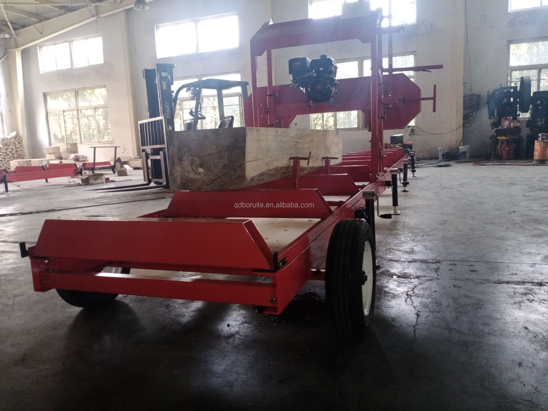 gasoline and  diesel  sawmill with trailer for sale horizontal portable band forest king cheap portable sawmill