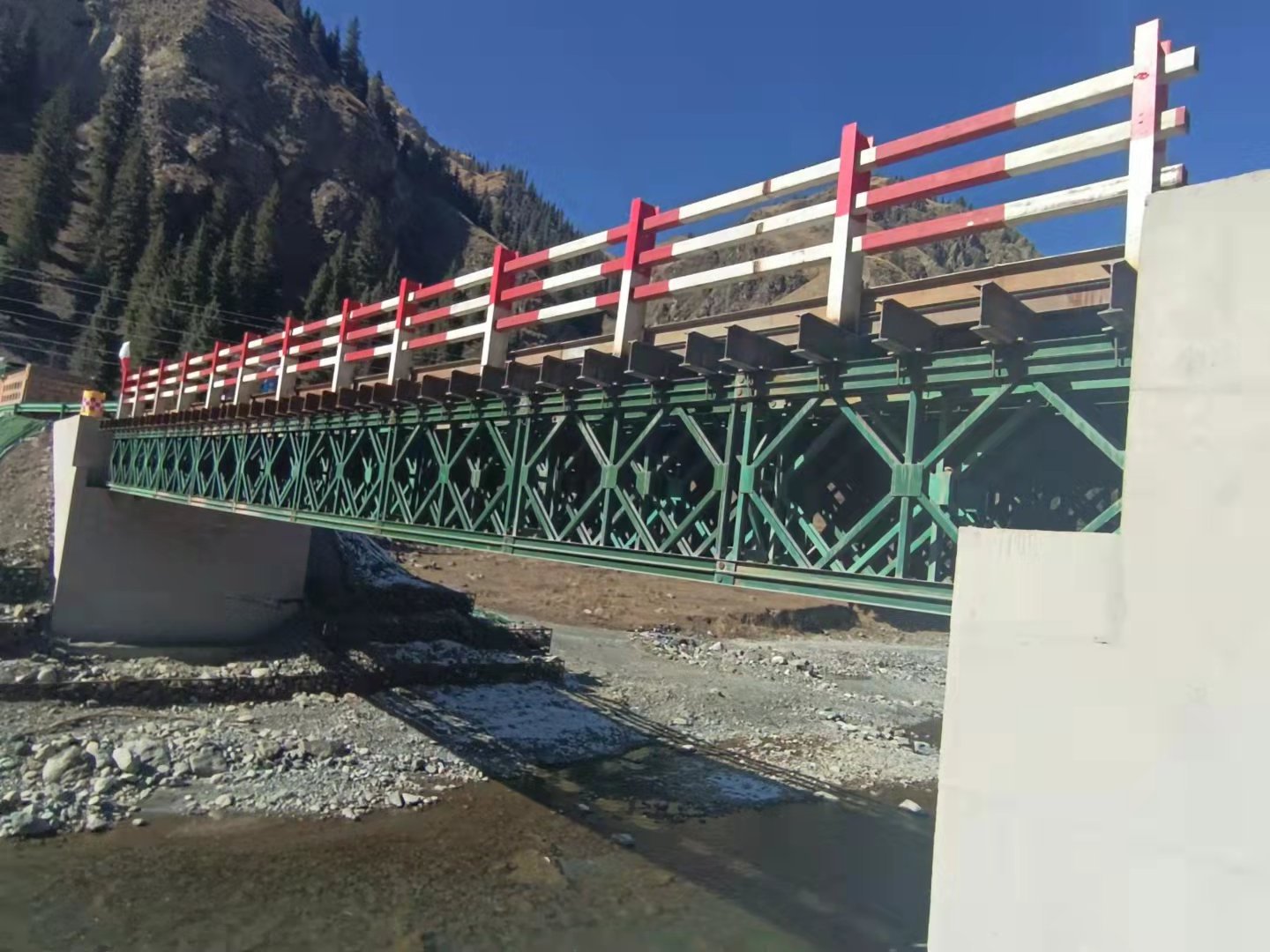 China Manufacturer High Quality SSR Steel Double/Single Truss Bailey Bridge Low Cost Quick Build Steel Structure Bailey Bridge