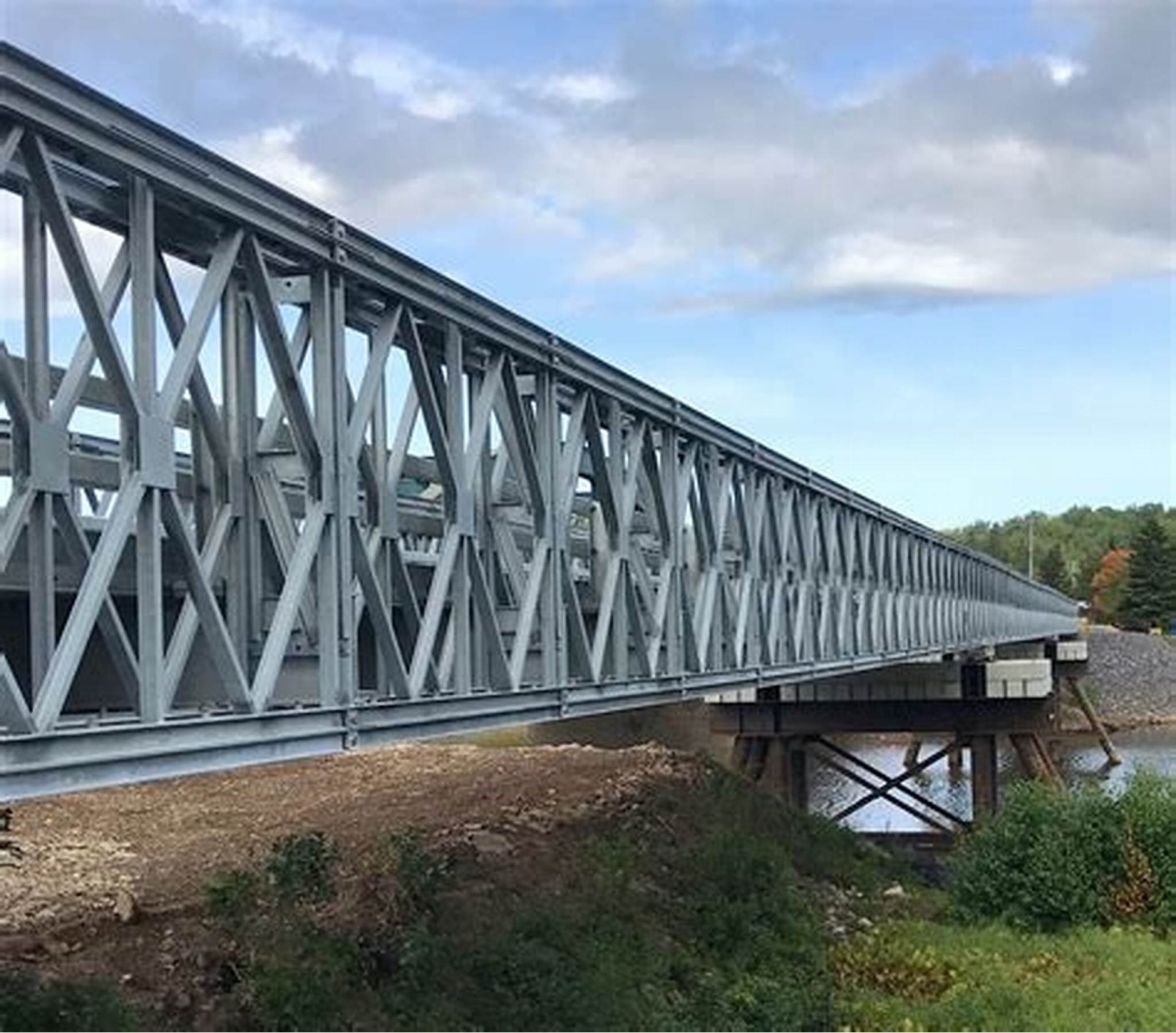 High Quality Hot Dip Galvanized  CB200 Bailey Bridge Low Cost  Quick Build Steel Structure Bailey Bridge