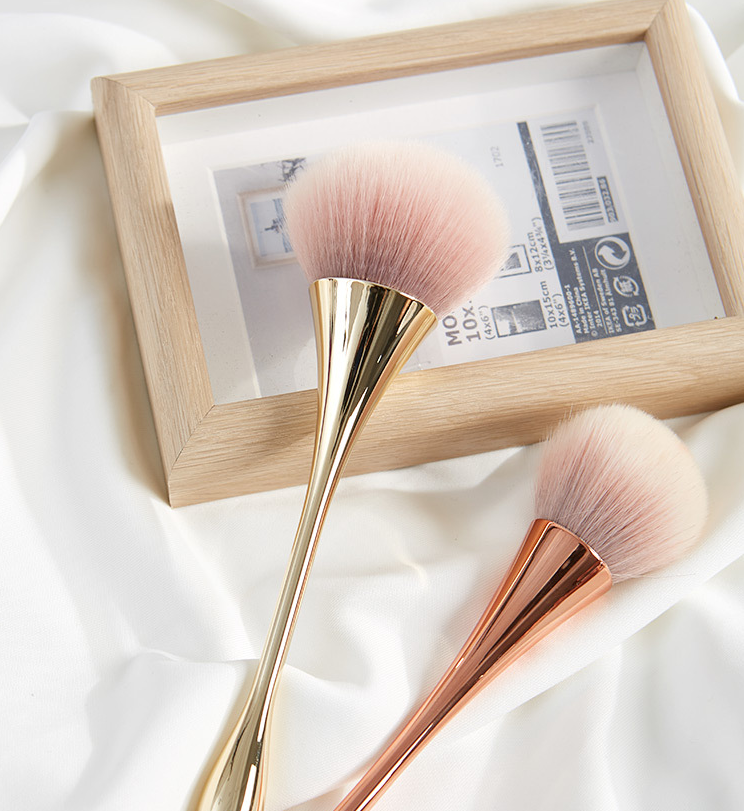 Luxury synthetic kabukis malla brushes cruelty free refillable loose powder makeup  brush single