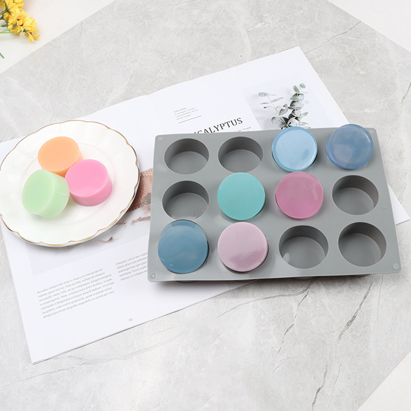 12 Cavity Cylinder Round Handmade Silicone Soap Molds For Bath Bombs