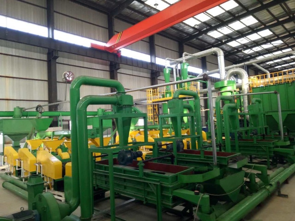 Energy saving Waste Tyre Recycling Machine / Double Groove Rollers Rubber Crushing Equipment / Rubber Cracker Mill