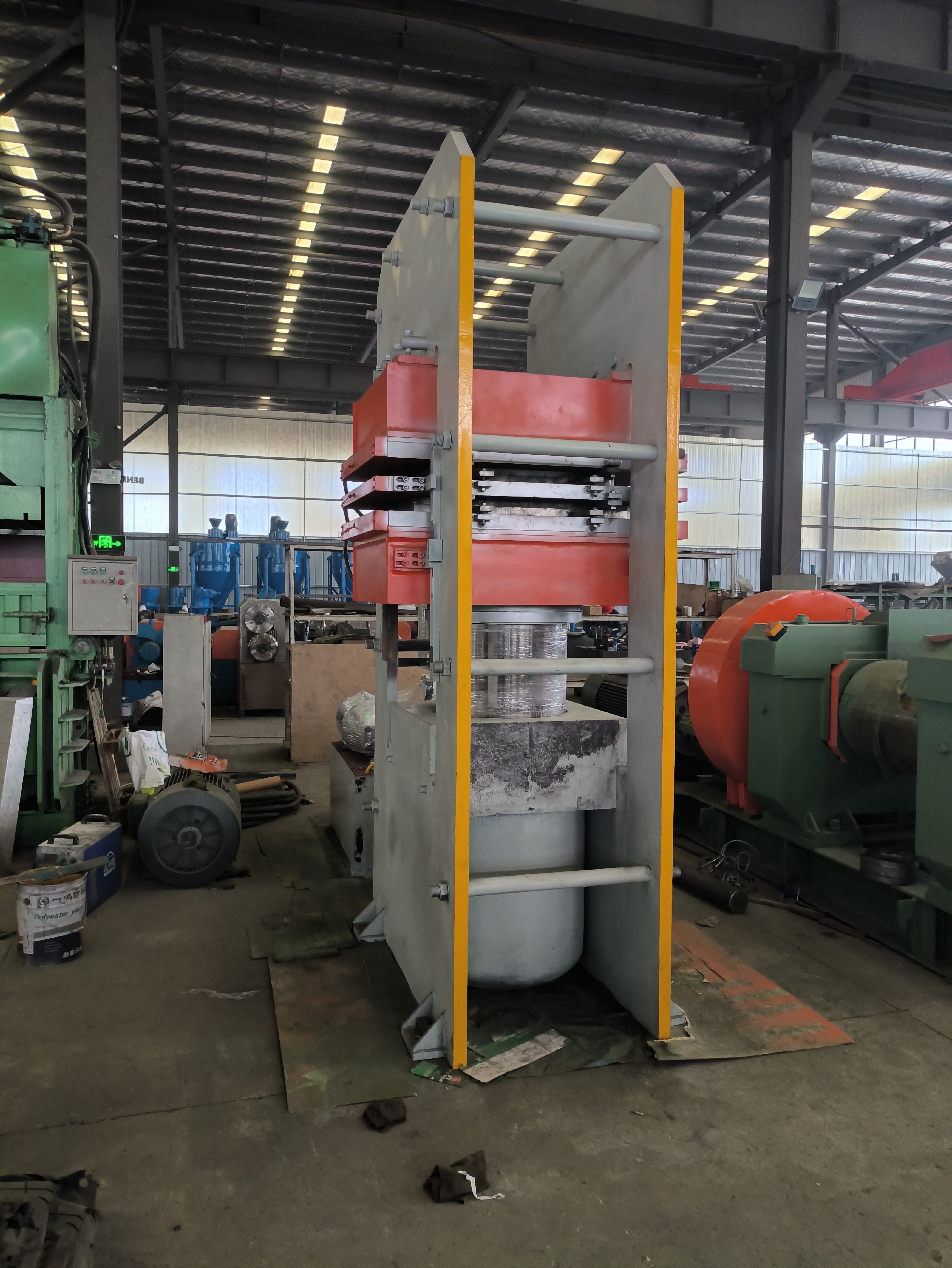 New Arrival Tyre Vulcanizing Press Machine