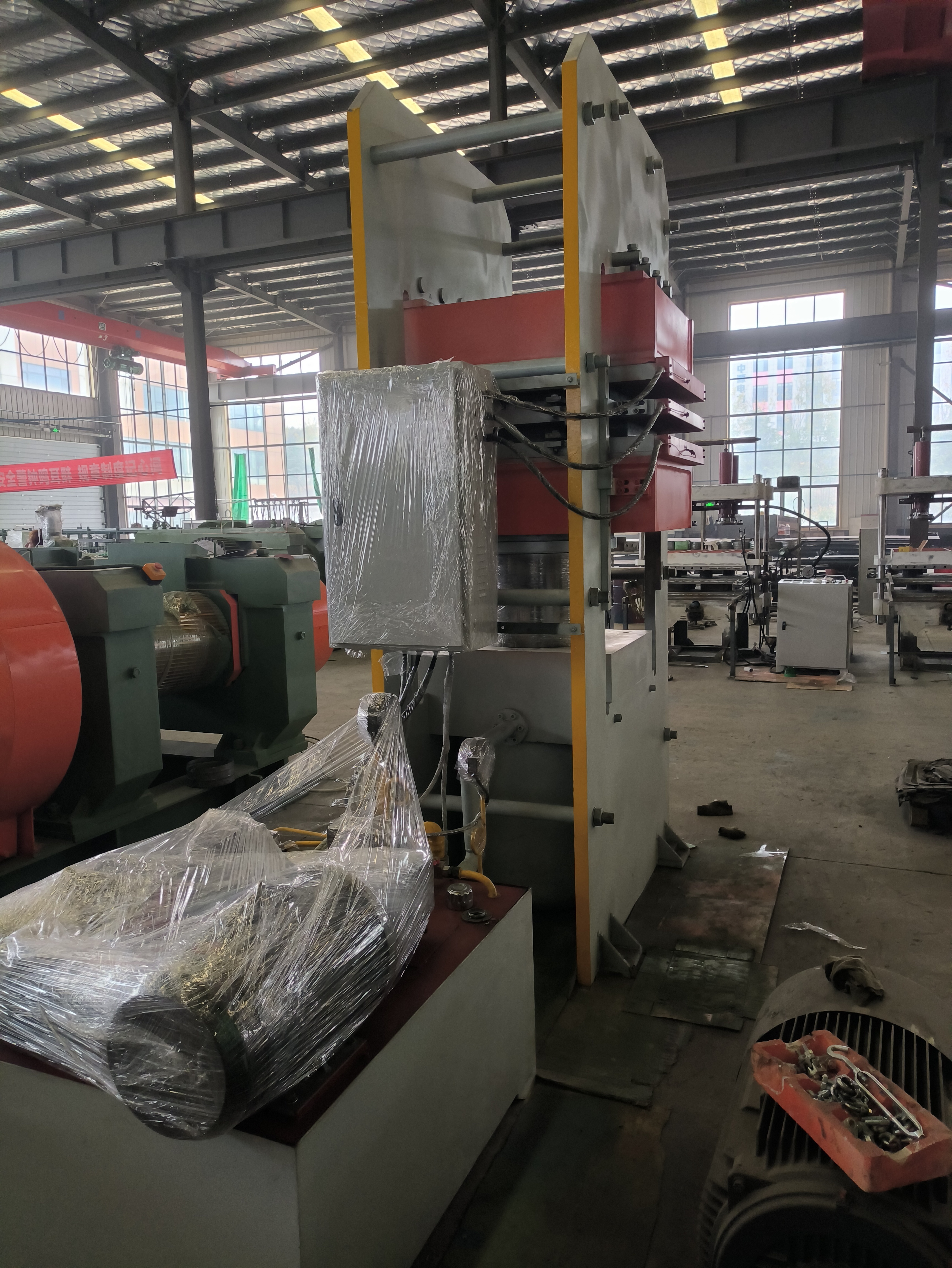 New Arrival Tyre Vulcanizing Press Machine