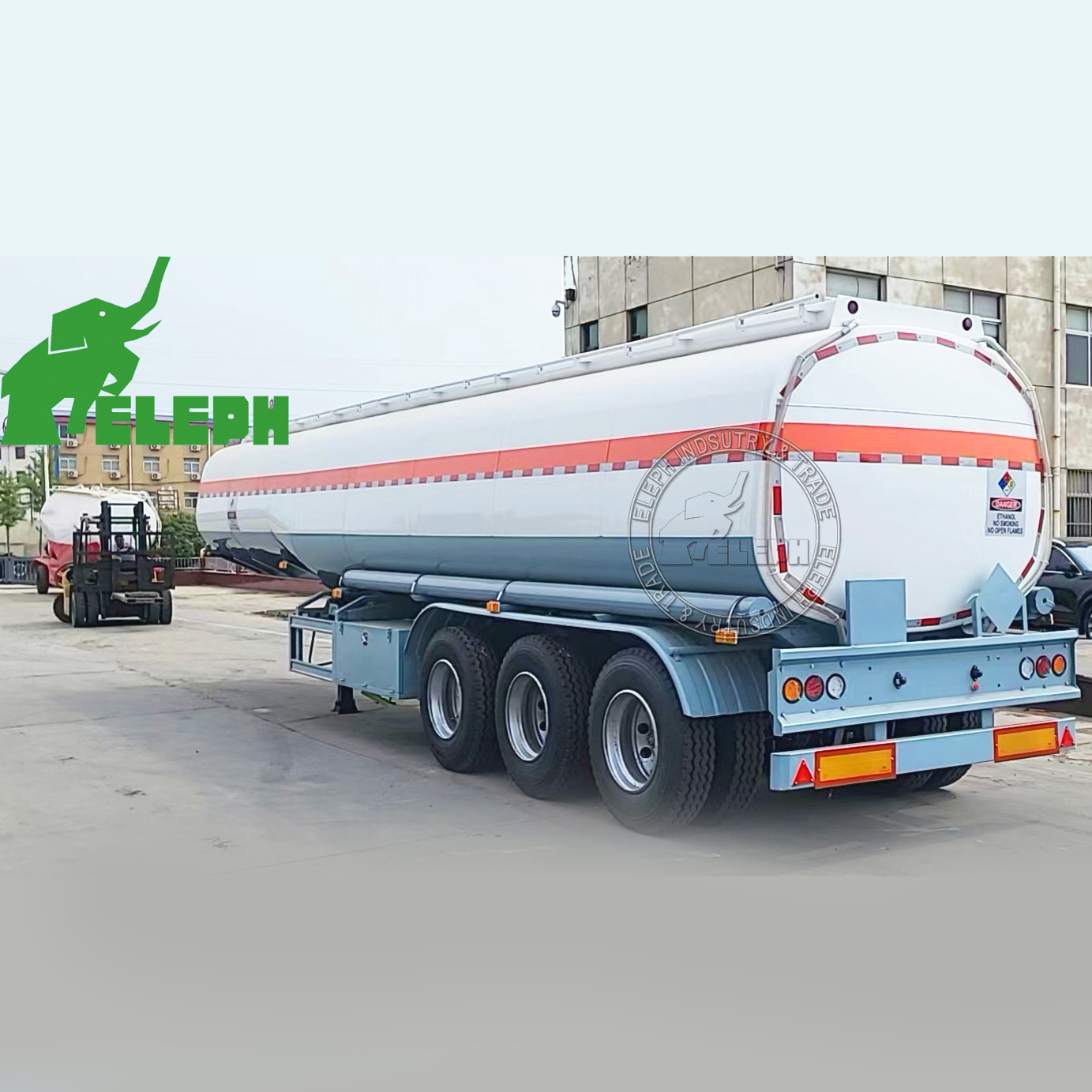 3 Axles 3 Compartments  Carbon Steel Bulk Oil Fuel Tank Truck Trailer