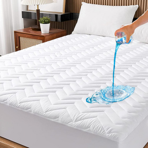 Soft and comfortable 100% polyester microfiber ultra-sonic waterproof mattress cover/protector