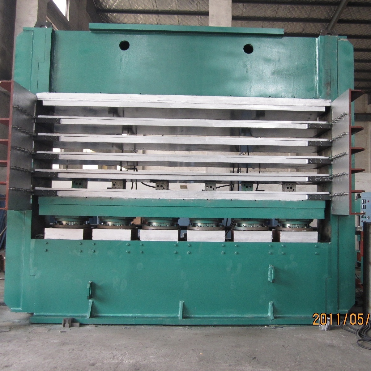 tyre tread vulcanizing press/tyre tread molding press