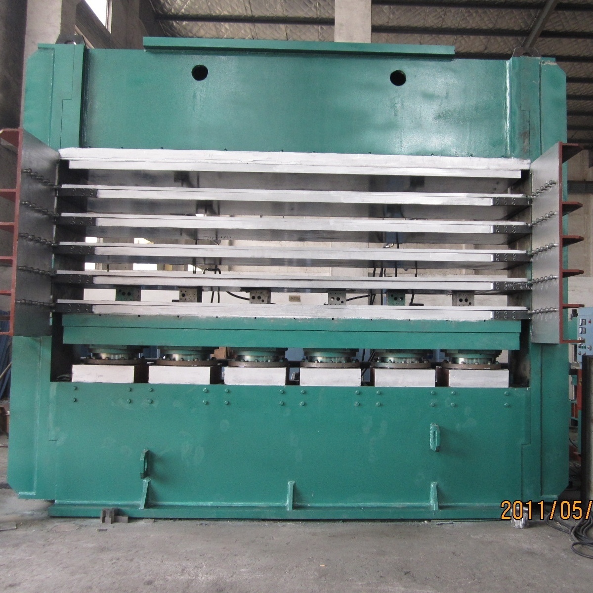 tyre tread vulcanizing press/tyre tread molding press