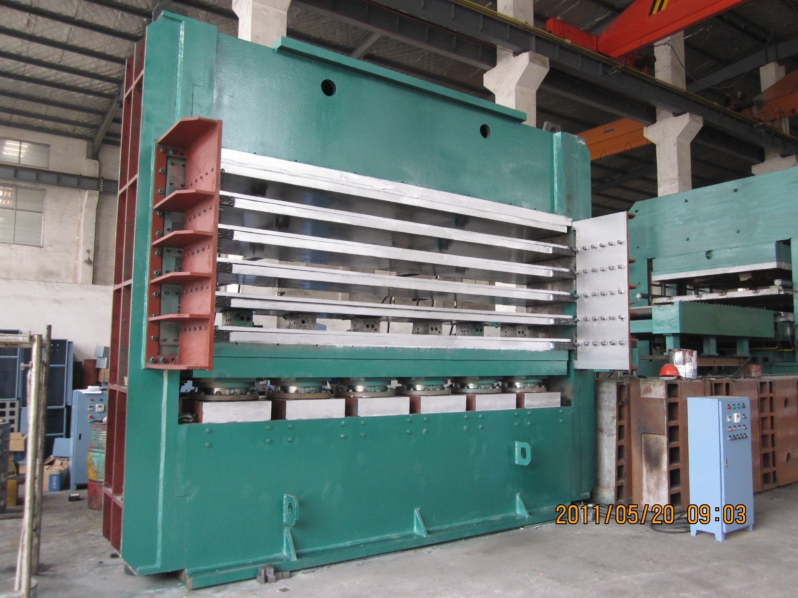 tyre tread vulcanizing press/tyre tread molding press