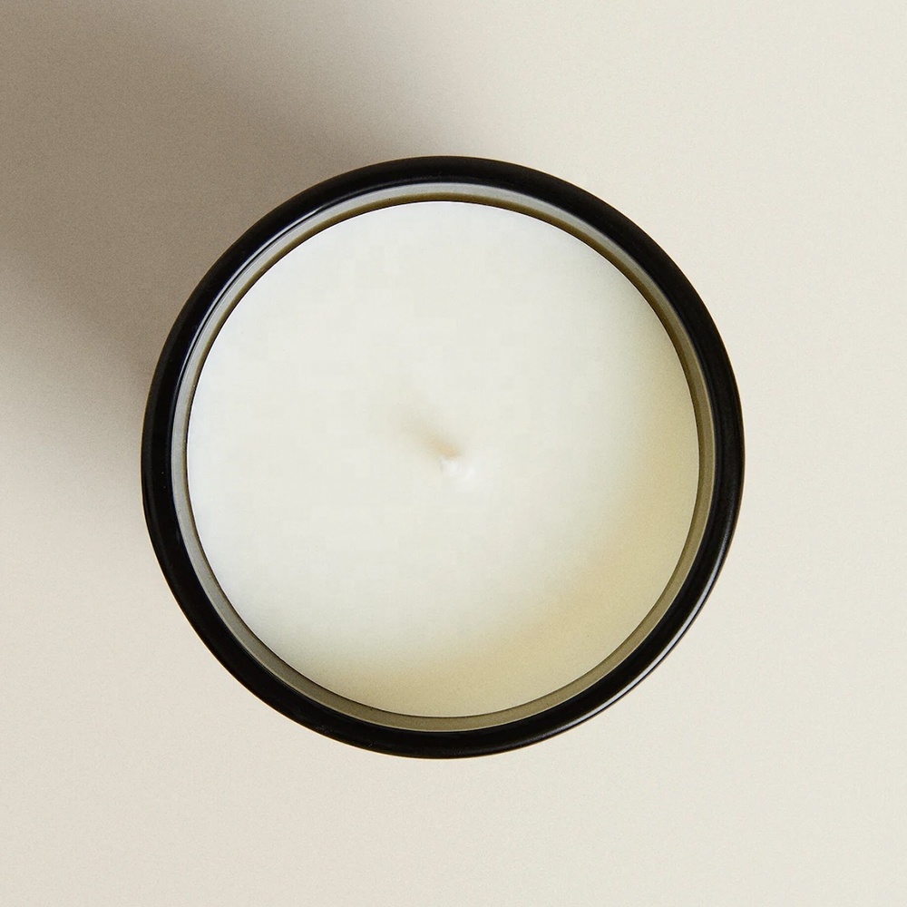 Wholesale Luxury Fragrance Oil Candle Amber Glass Jar Candle with Lid White Wax Scented Candles