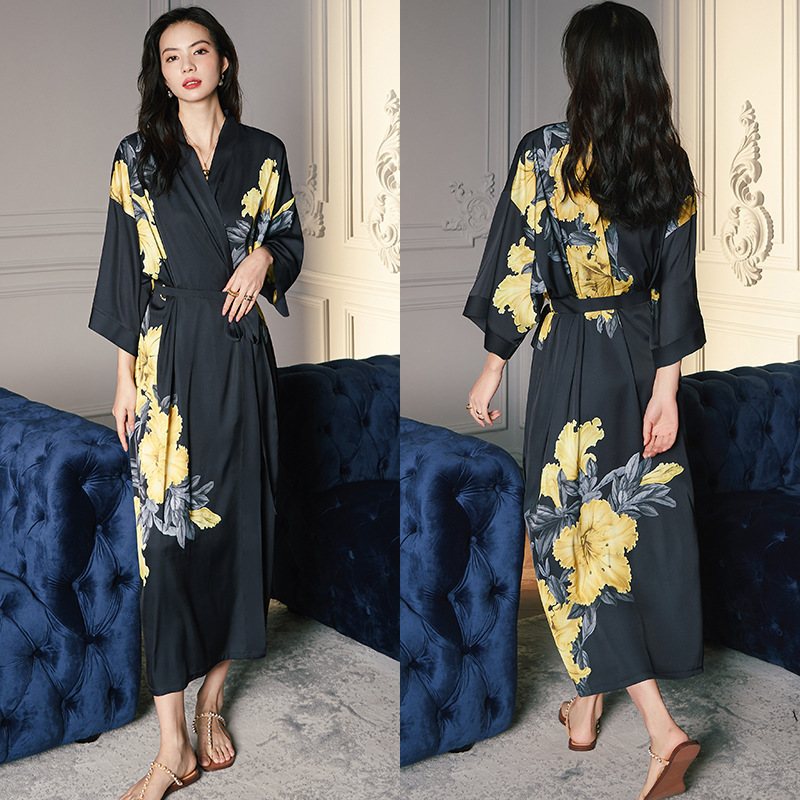 Drop Shipping Custom Wholesale Women Print Bathrobe Floral Kimono Long Robes Satin Robe for woman Women Robes