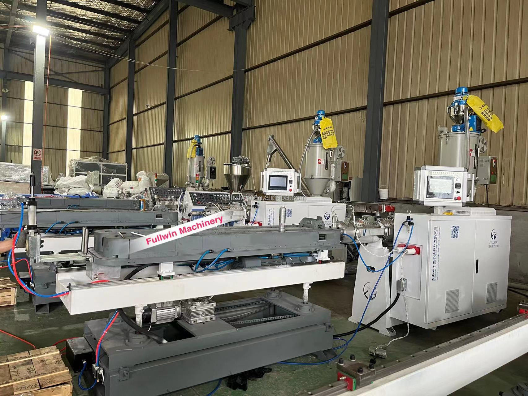 Plastic Pe Pp Pvc Plastic Flexible Single Wall Corrugated Conduit Pvc Pipe Hose Tuba Extrusion Making Machine Production Line