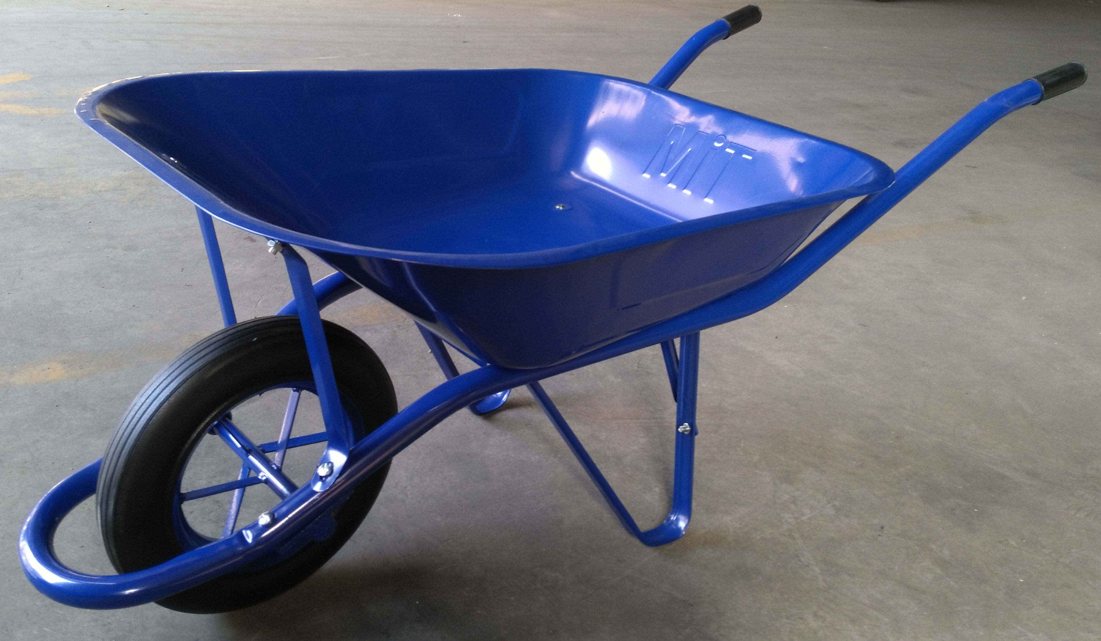 large capacity wheelbarrow lightweight trolley wheelbarrow long life wheelbarrow