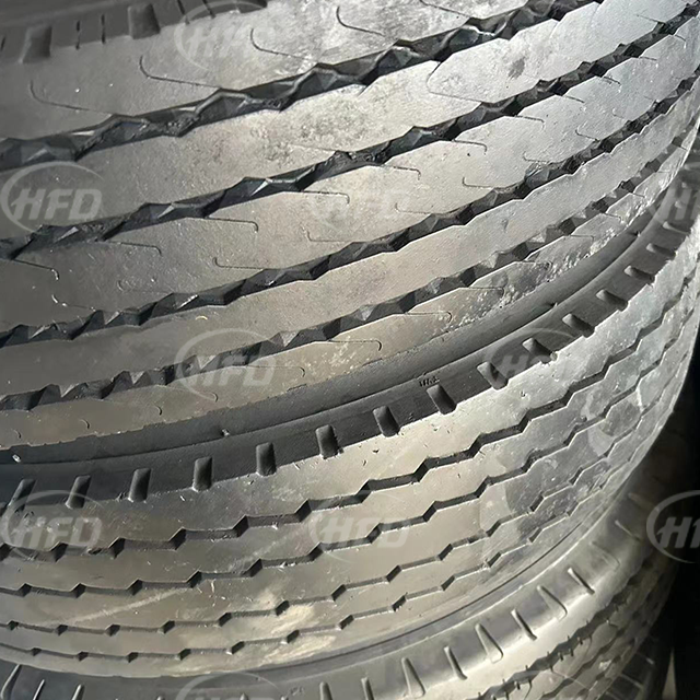 China Distinguished Brand and Air-testing 298/80R22.5 11R22.5 Second Hand Truck Tires