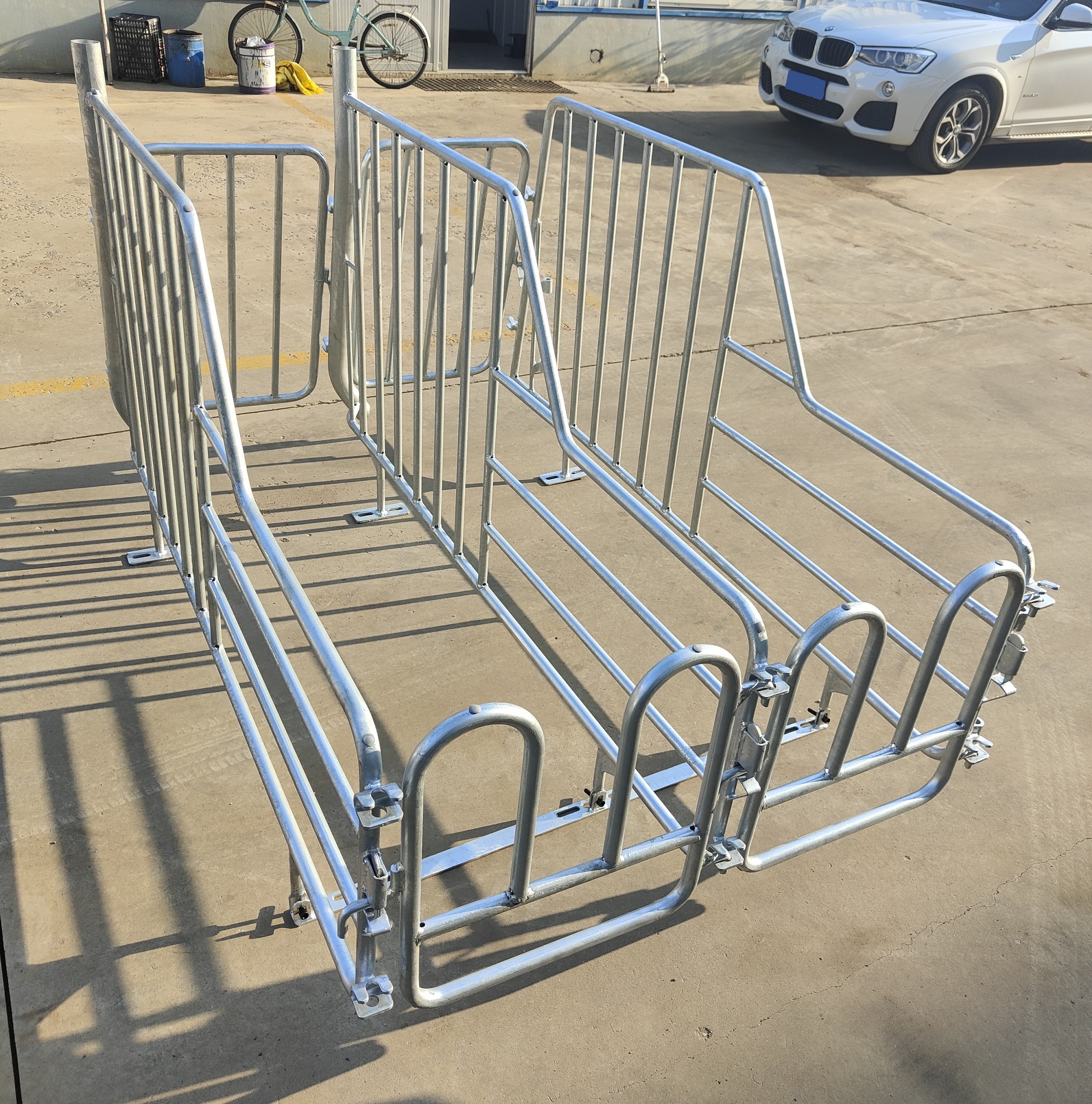 farm raising equipment pig farming equipment stainless steel  cast iron pig pen sow farrowing crate for sale Pig cage