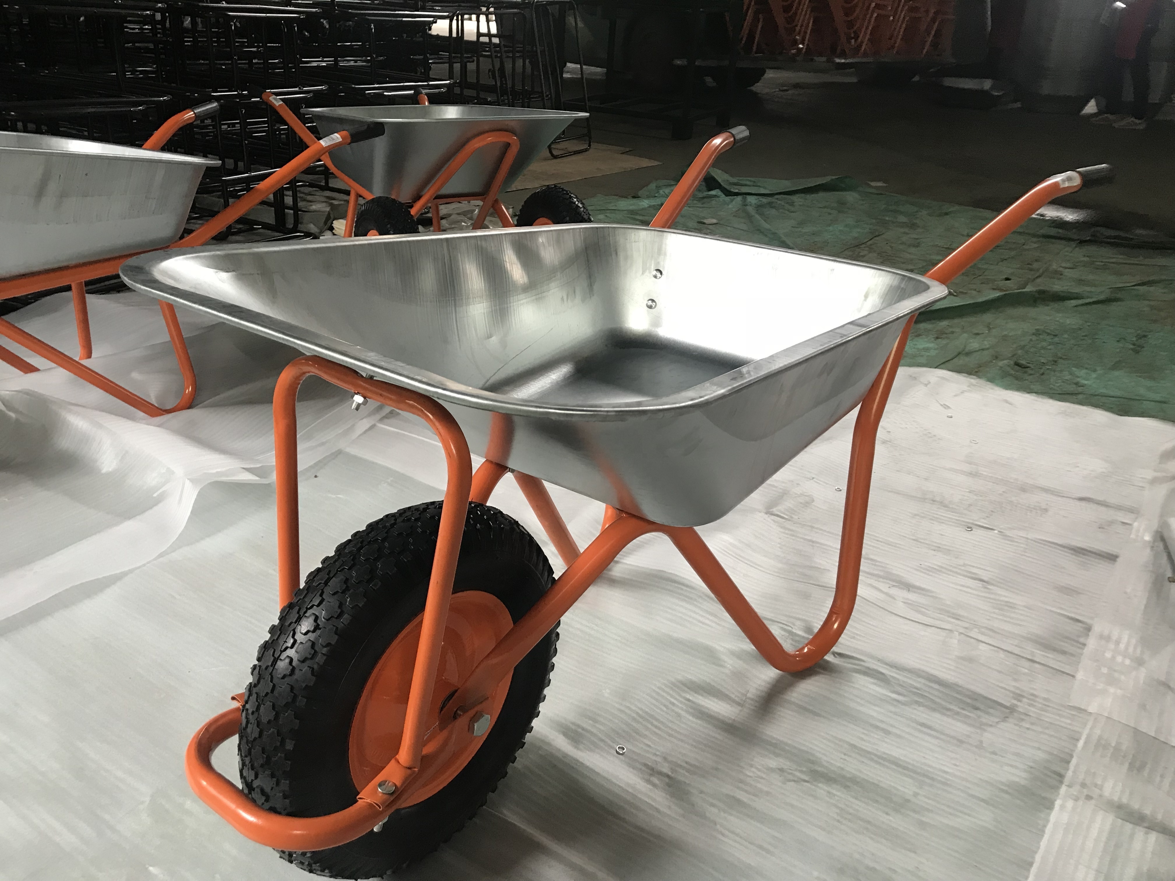 High Quality Wheel Barrow Construction WB5009 Wheelbarrow