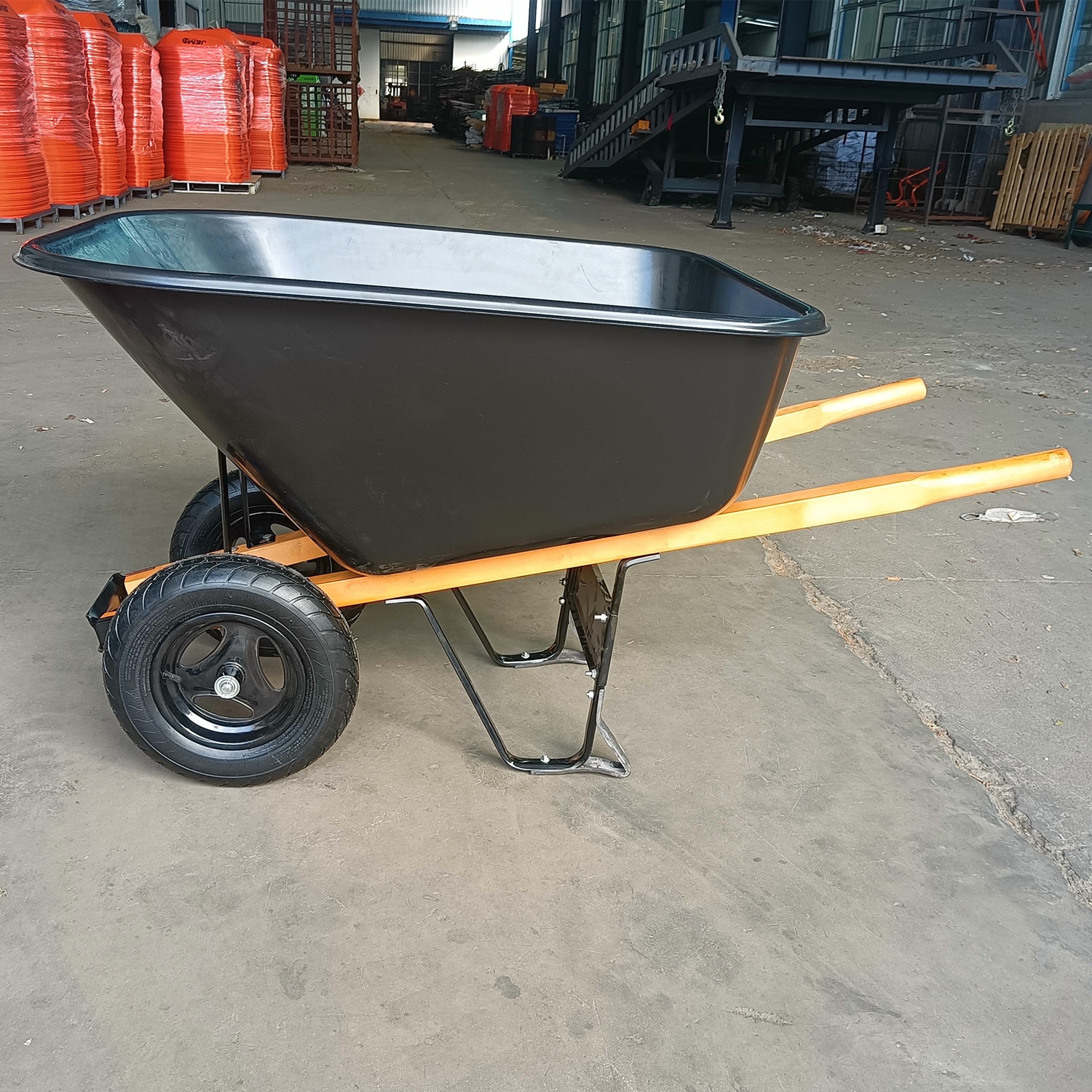 Large Plastic bucket 10ft Dual tyre 4.80/4.00-8 pneumatic wheel wooden handle Wheelbarrow