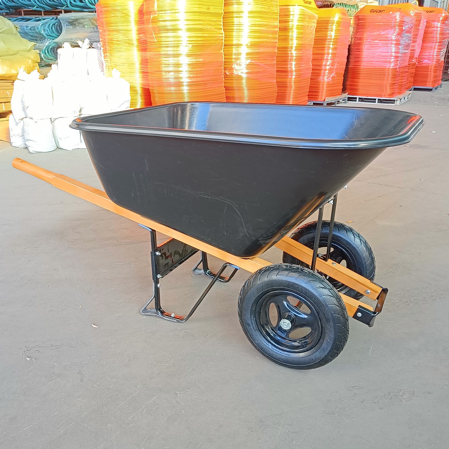 Large Plastic bucket 10ft Dual tyre 4.80/4.00-8 pneumatic wheel wooden handle Wheelbarrow