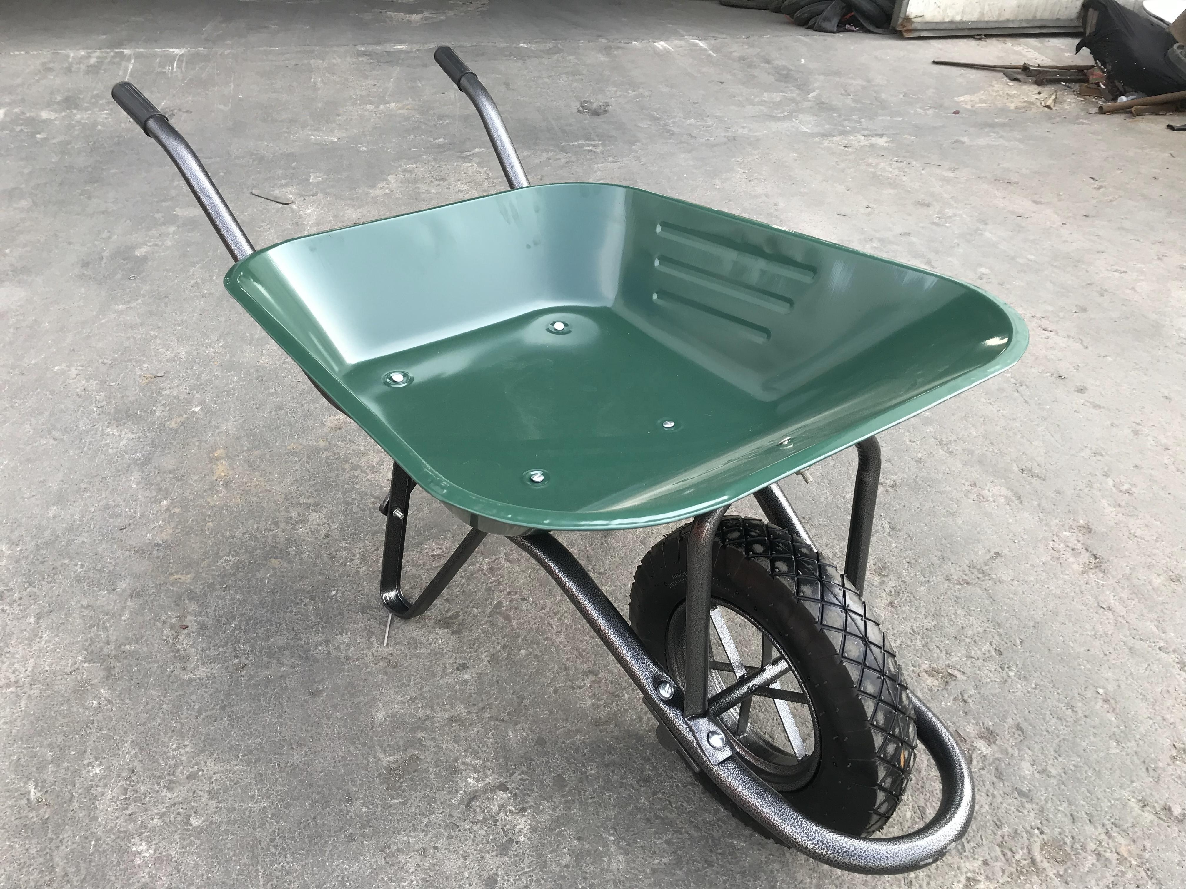 Construction garden tool wheelbarrow with strong pipe support