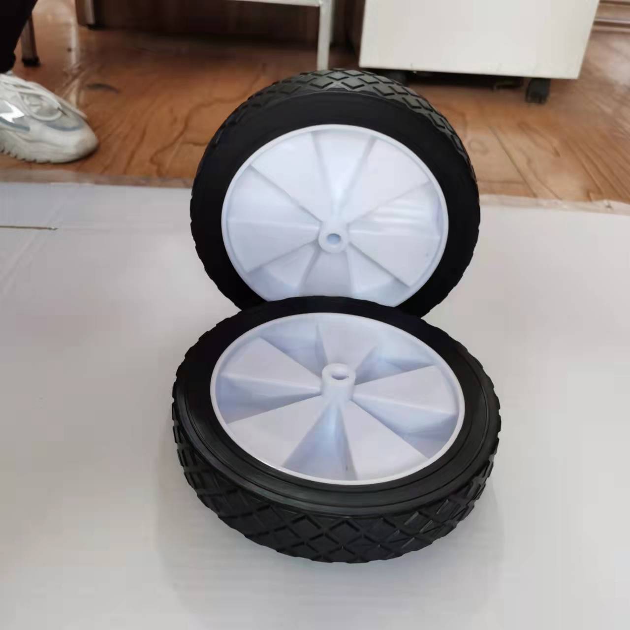 Durable customized rueda de 8 inch plastic/ PU/PVC/ Rubber cart wheels