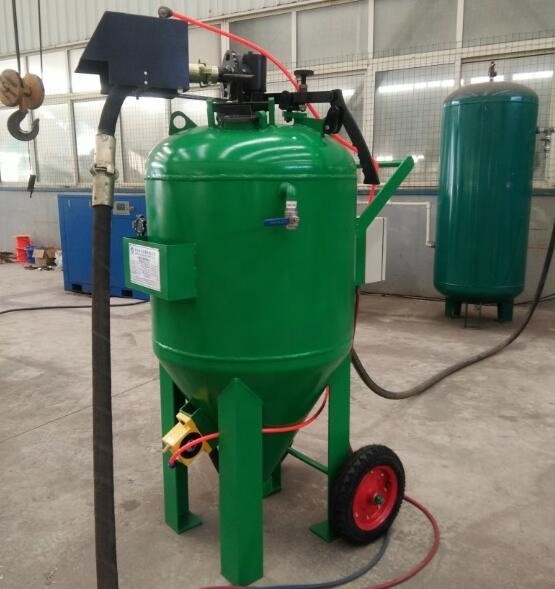 Sandblasting hopper for industrial use / Applied Abrasive Blasting Equipment In Action /rfq