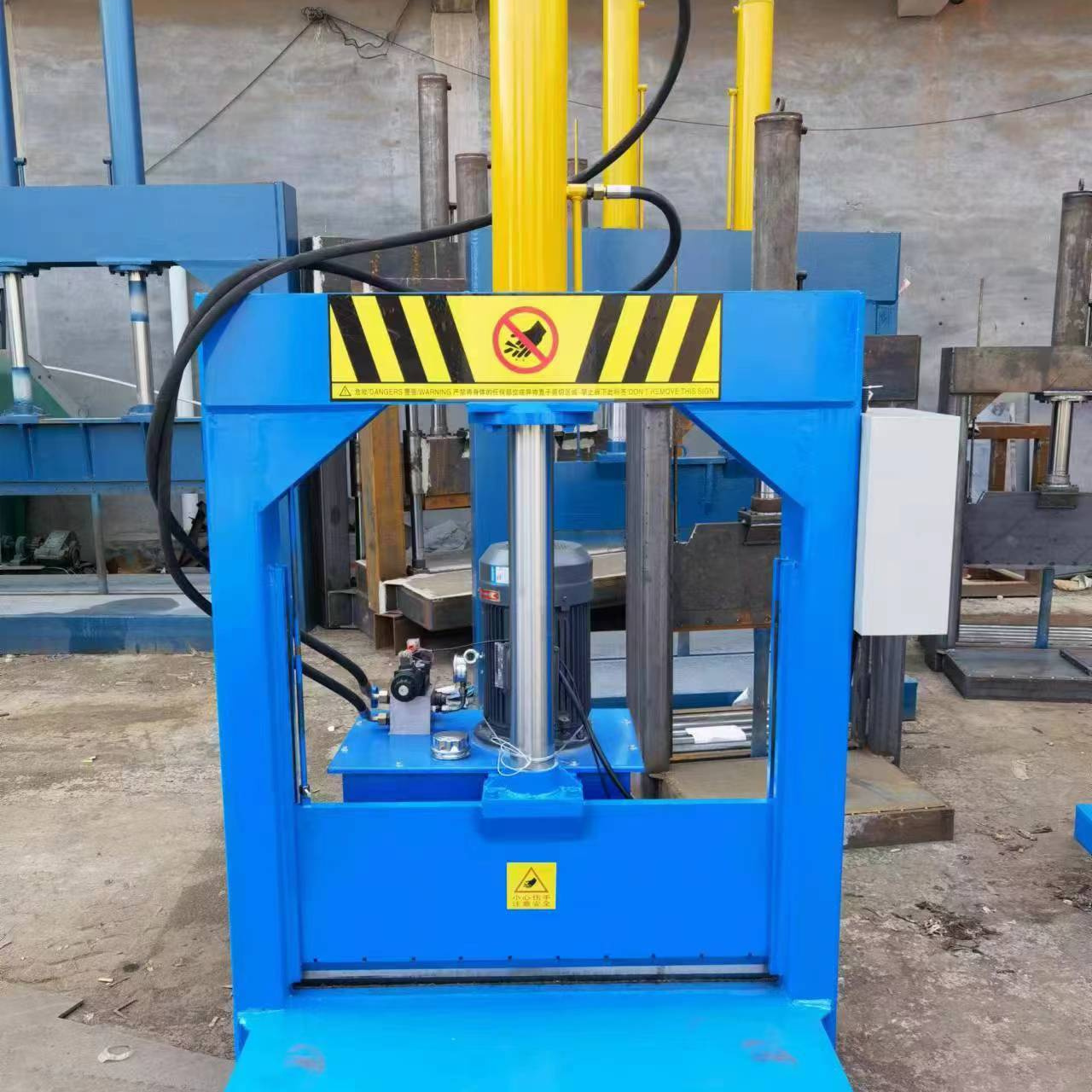 Rubber sheet cutting machine waste tire cut-off machine