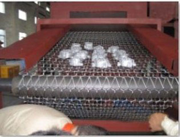 Automatic continuous Wire Mesh Conveyor Belt Alloy Wheel Industrial Shot Blasting Cleaning Machine