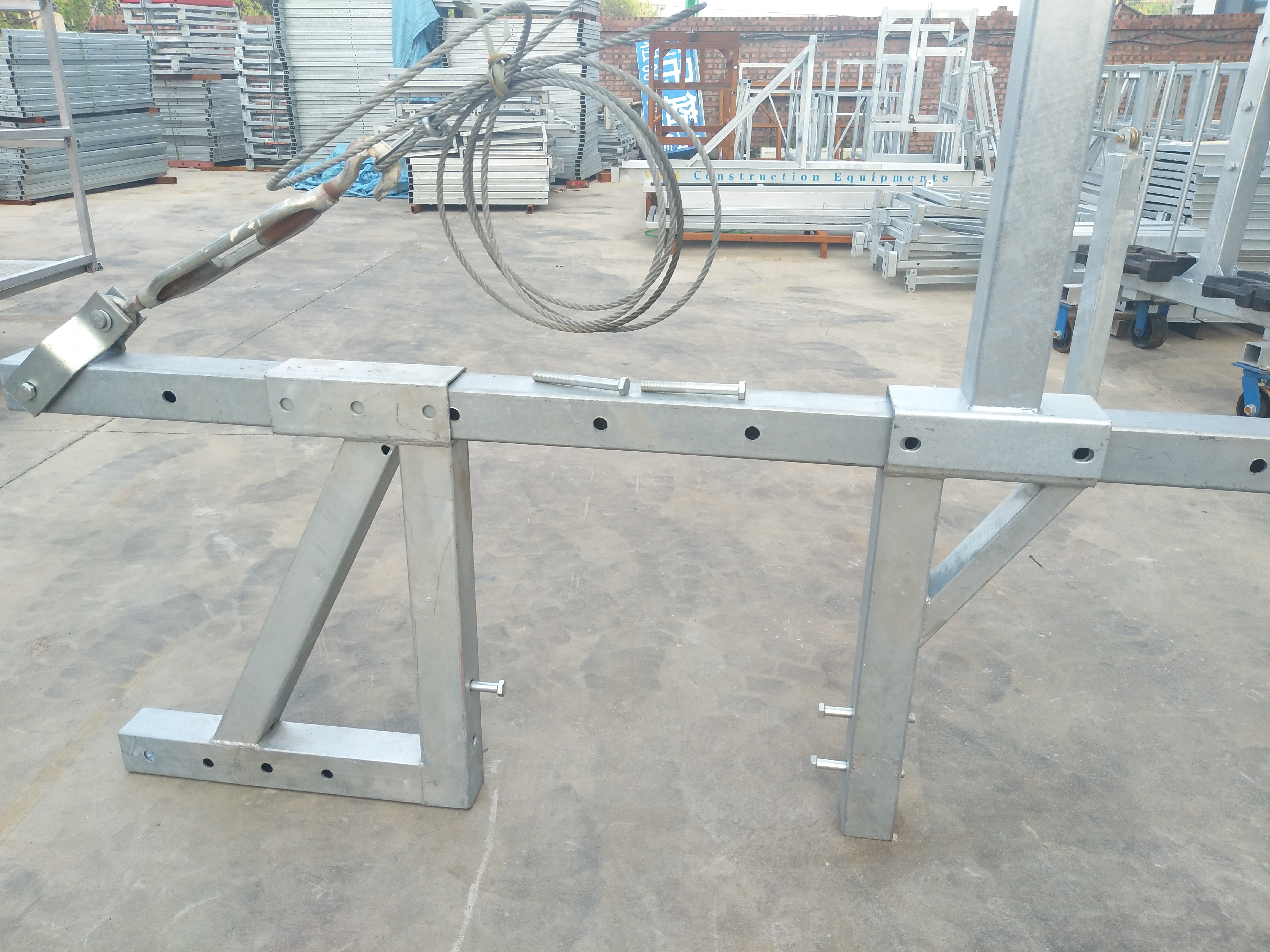 Hot galvanized parapet clamp for special parapet wall and work platforms gondola