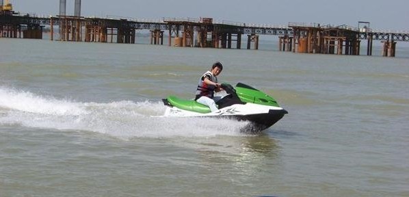 2024 Factory New wholesale price 1800cc ocean jet car boat speed boats water sport Jet Ski