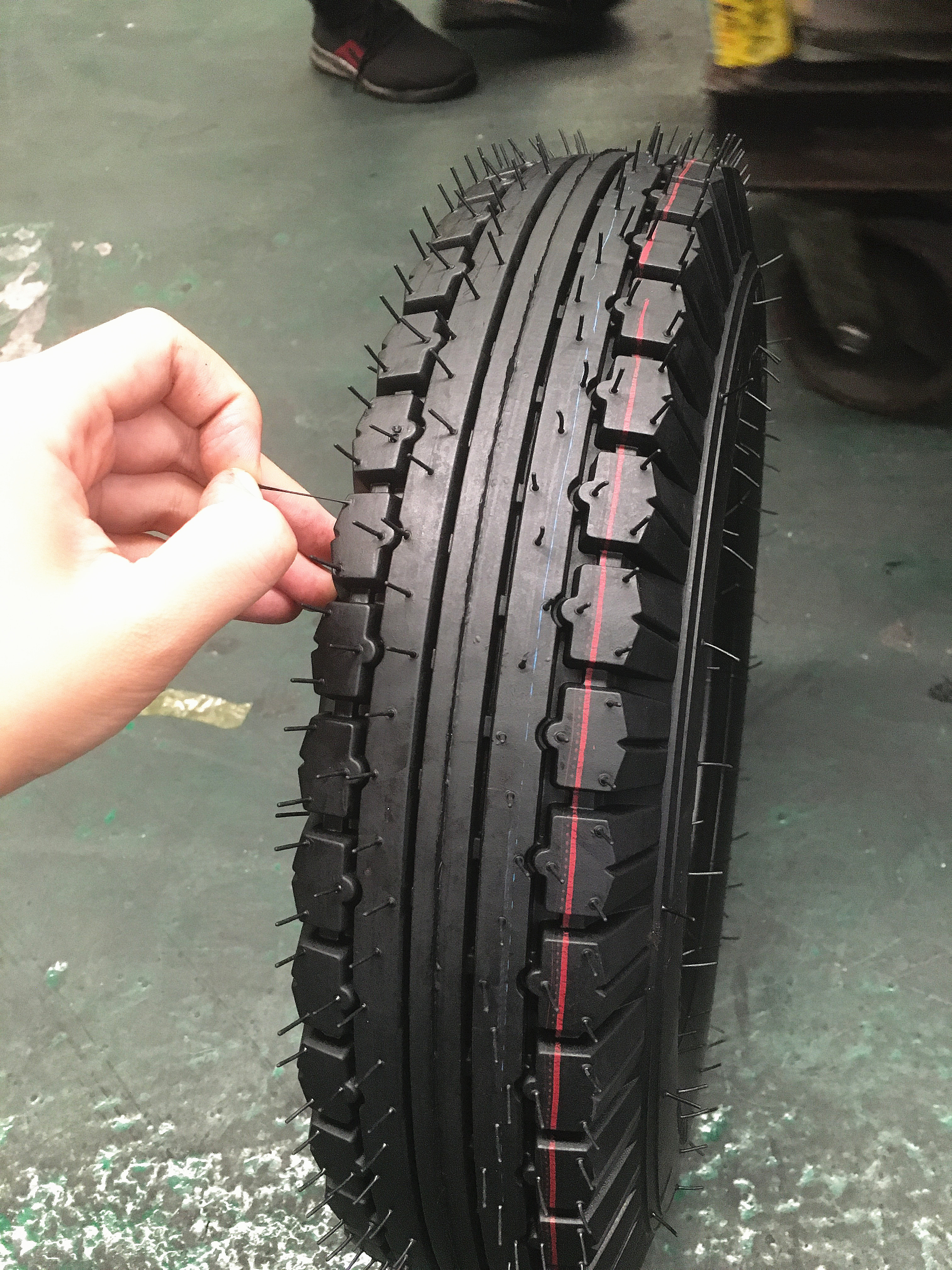 Original india CEAT 4.00-8 tuk tuk Bajaj tricycle motorcycle tires for sale