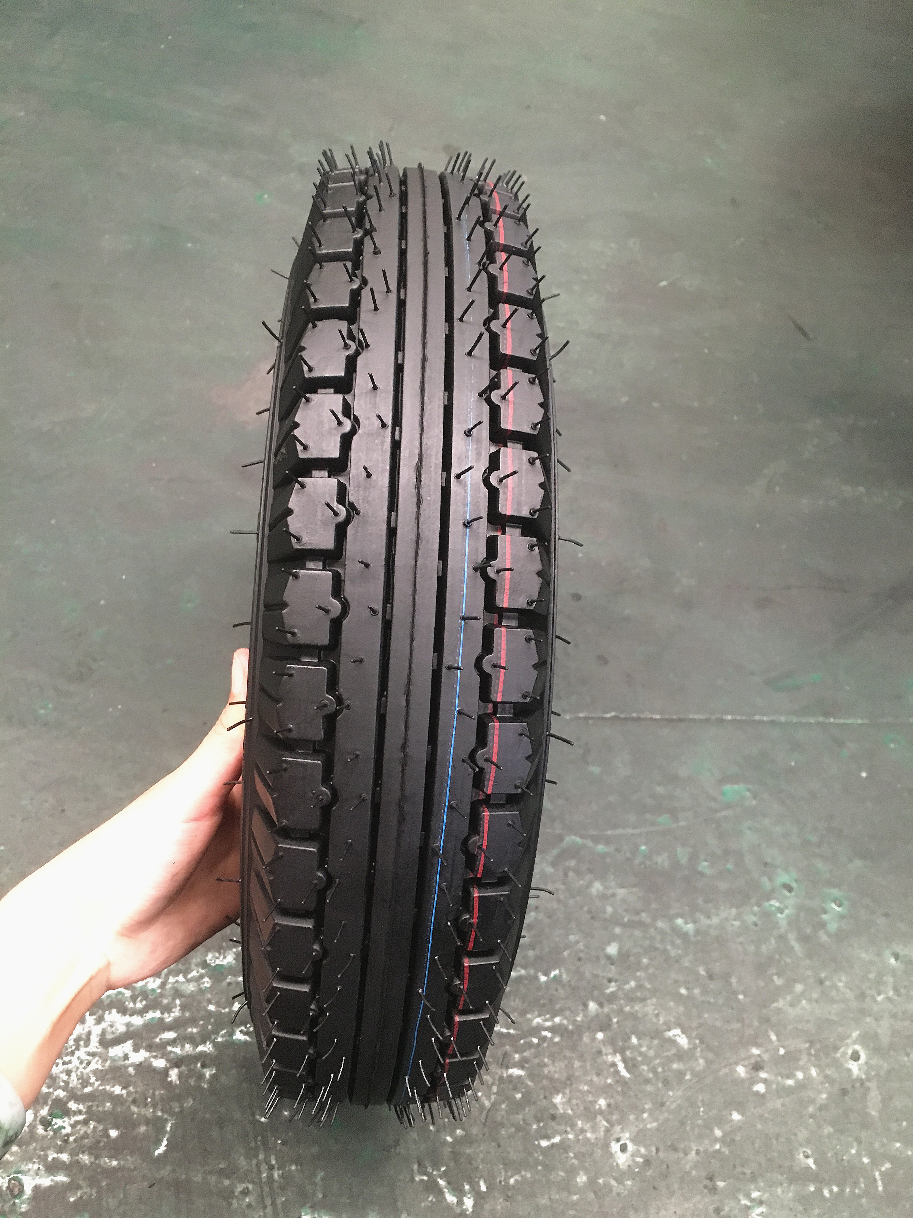 Original india CEAT 4.00-8 tuk tuk Bajaj tricycle motorcycle tires for sale