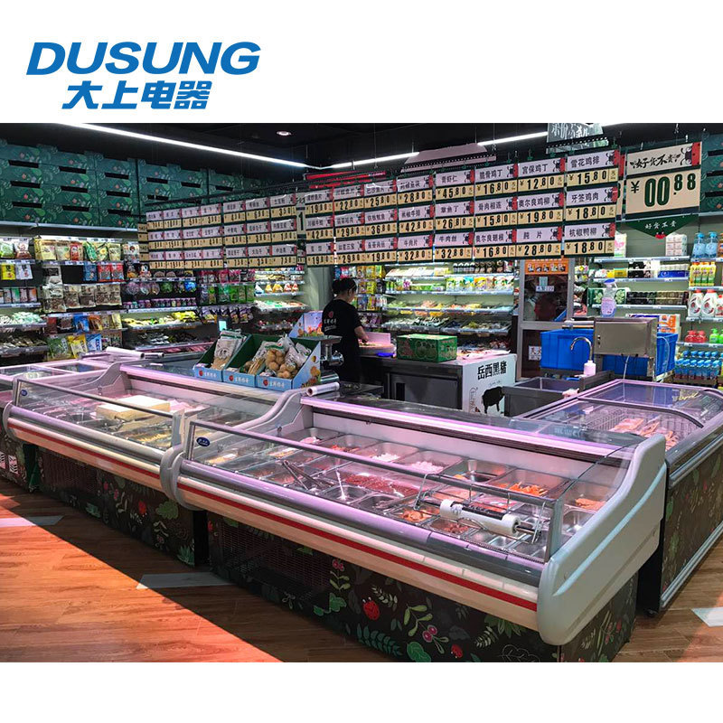 Commercial meat refrigerated display case for supermarket