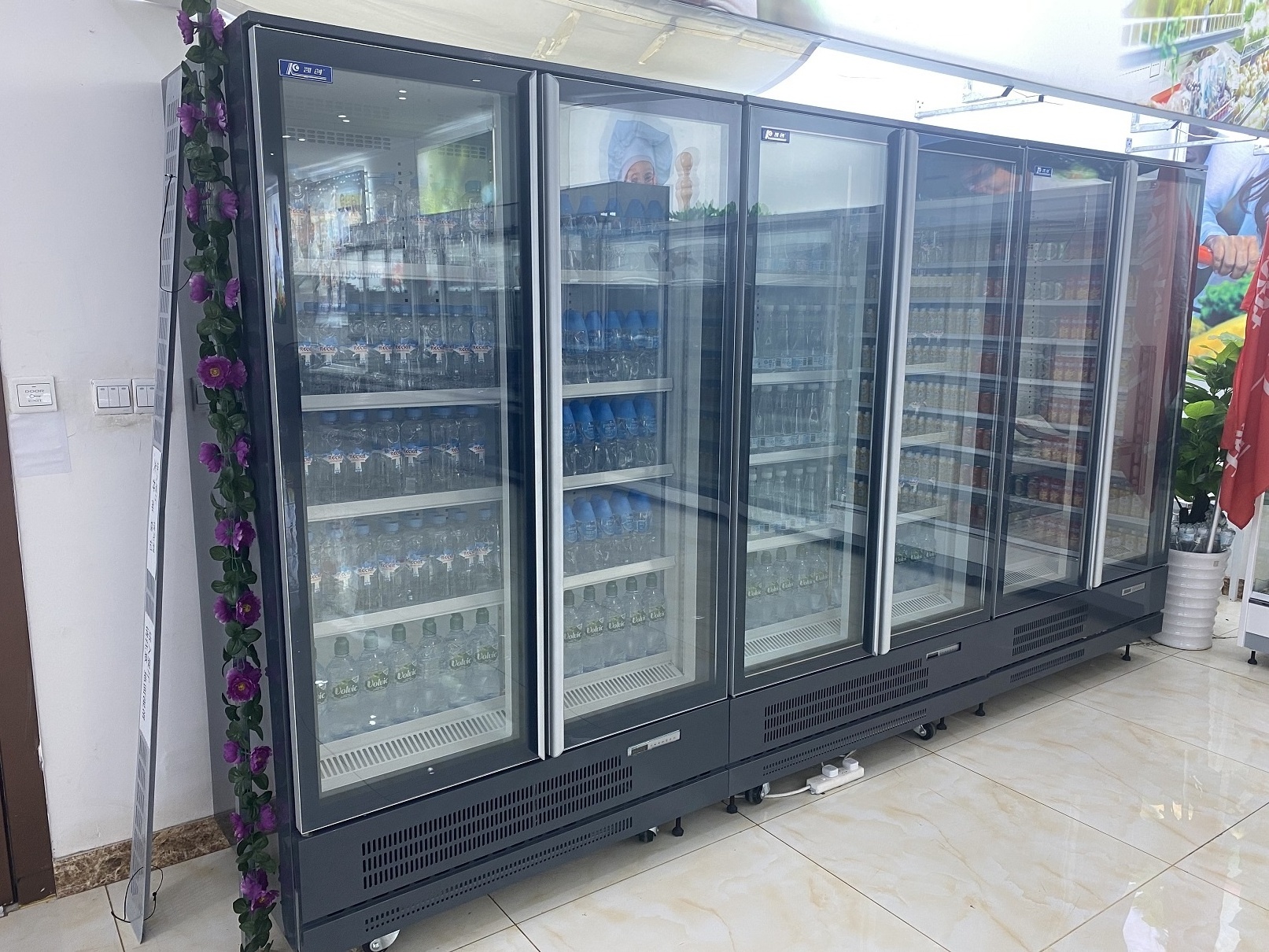 Supermarket Glass Door Beverage Fridge Upright Display Chiller Drink Cooler Plugin glass door chiller freezer