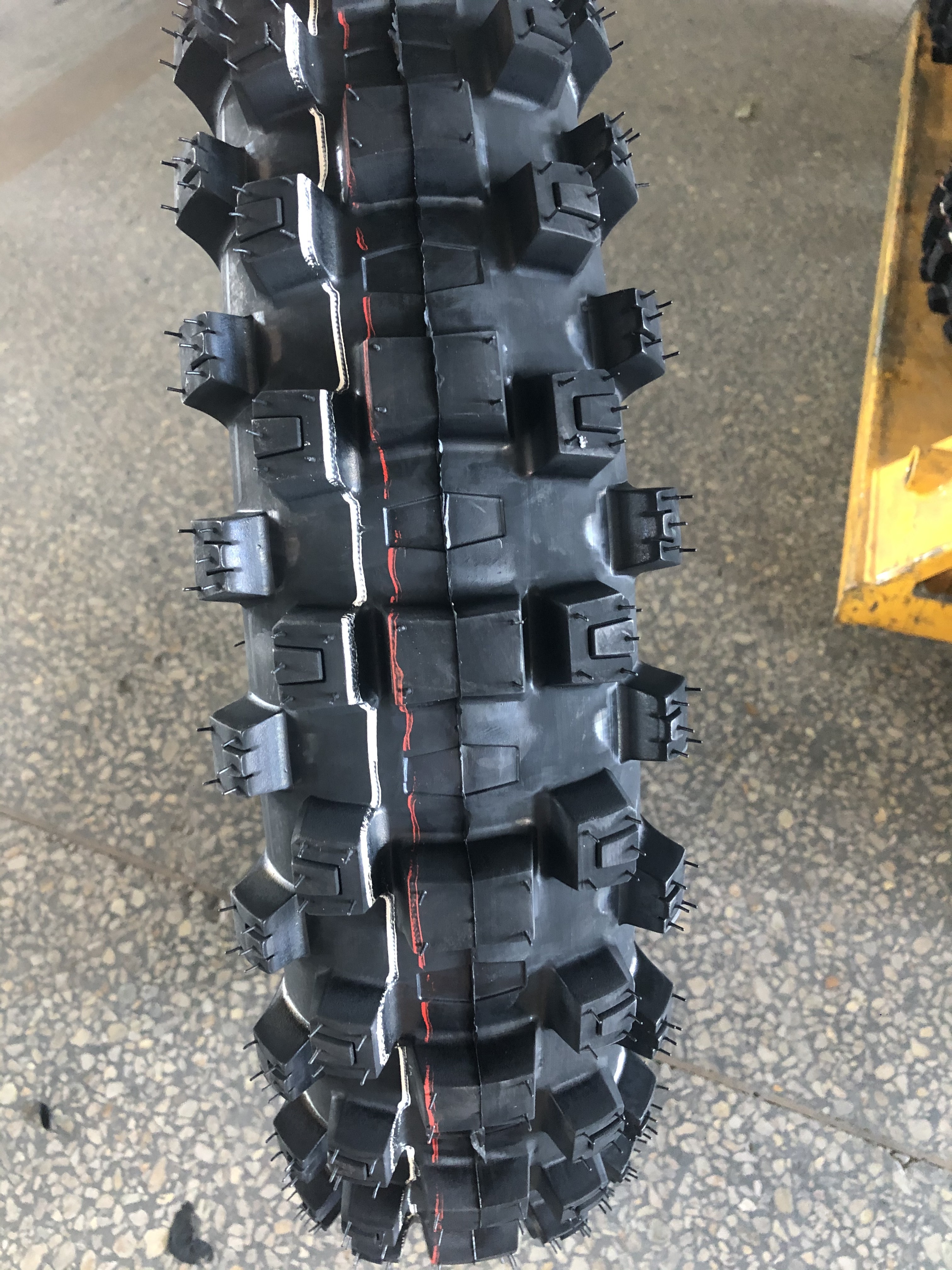 Manufacturer chinese rubber motorcycle off road tyre 110/100-18 110/90-19 100/90-19 140/80-18 120/100-18 100/90-18