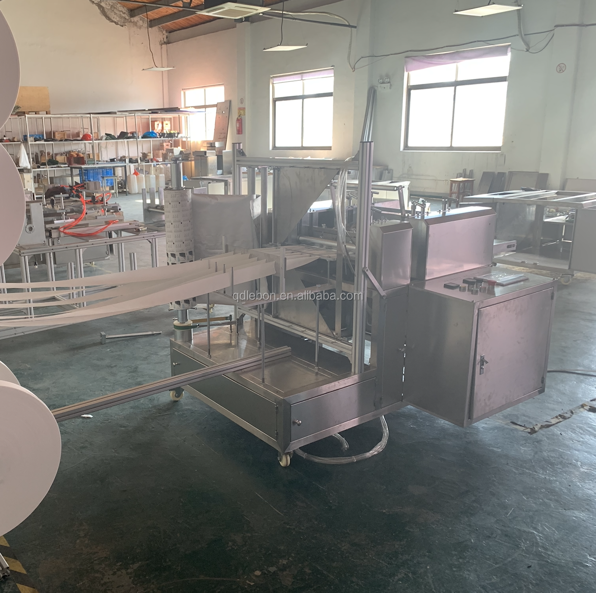 Automatic Alcohol Disinfectant Wet Wipes Wet Tissue Making Machinery