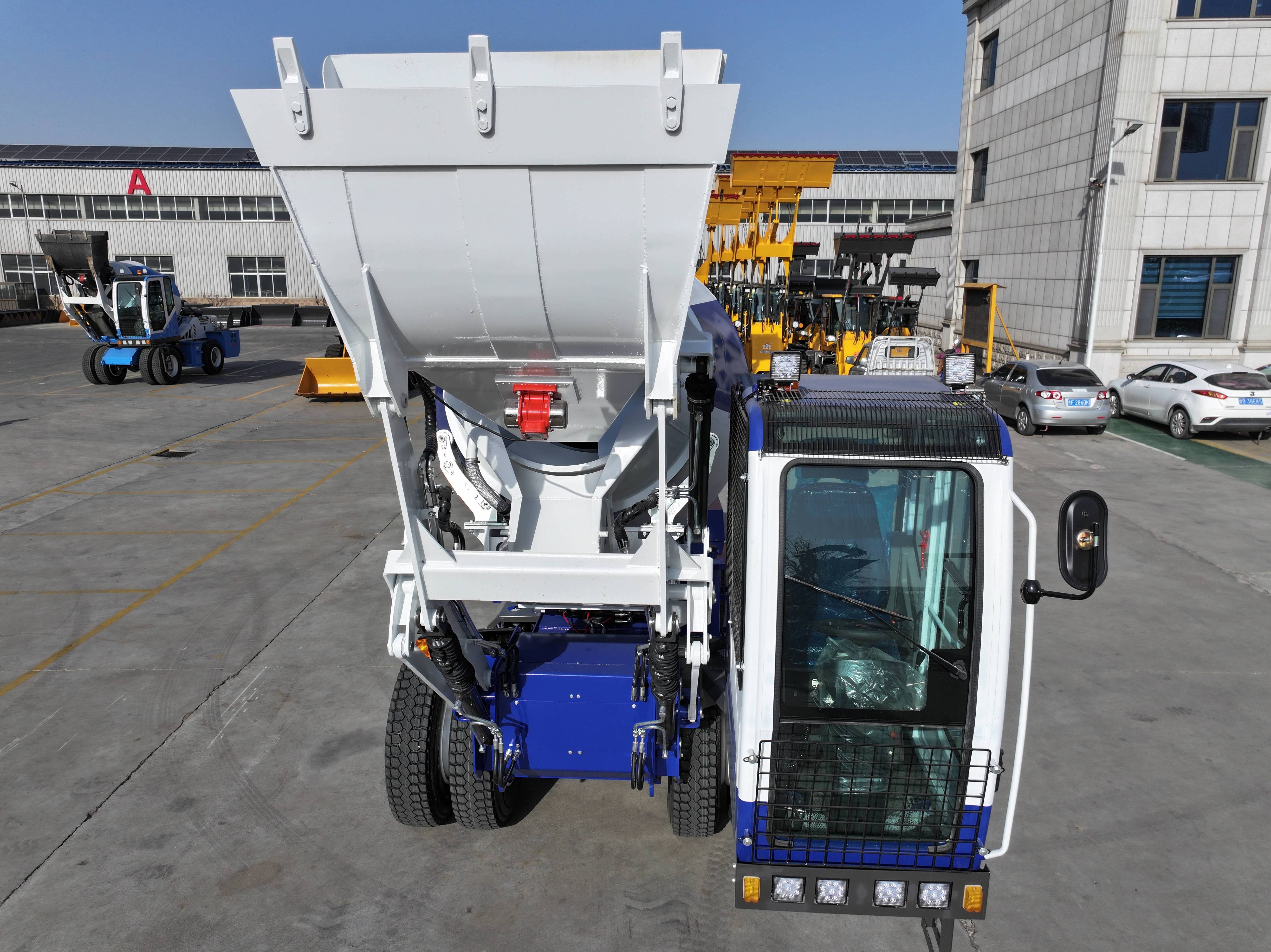 High Quality Mini Portable China Self Loading 13 M3 Concrete Mixer lehman350