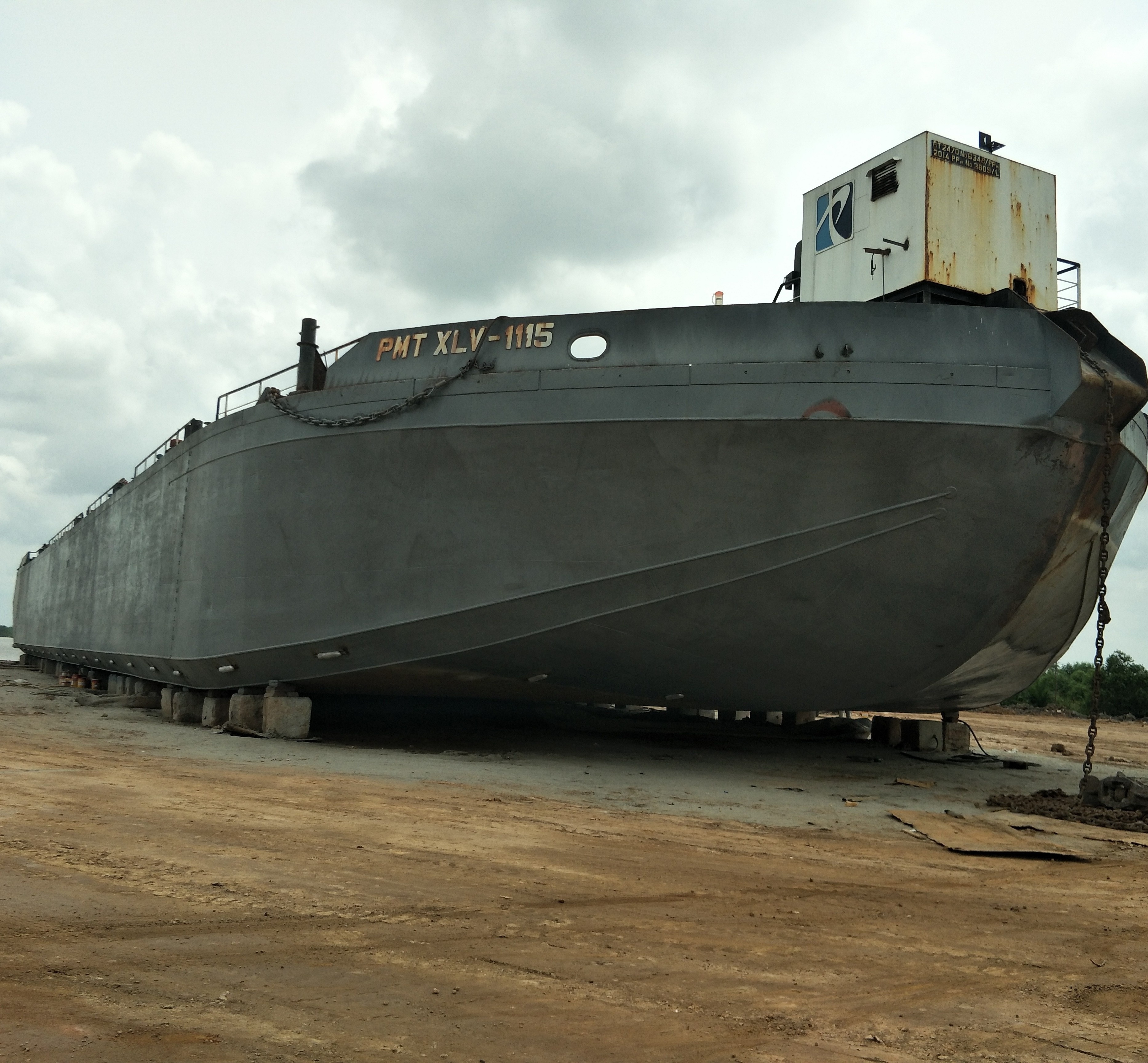 floating crane barge/tugboat /seafloat marine rubber airbag