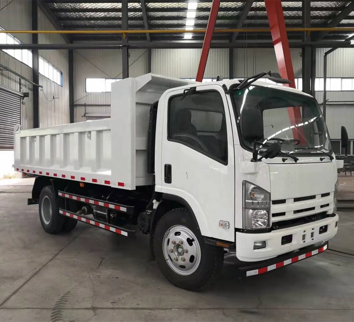 Japanese Brand 5 Tons 98Ps ISUZ U 100P/600P/700P Light Dump Truck tipper Truck for Sale