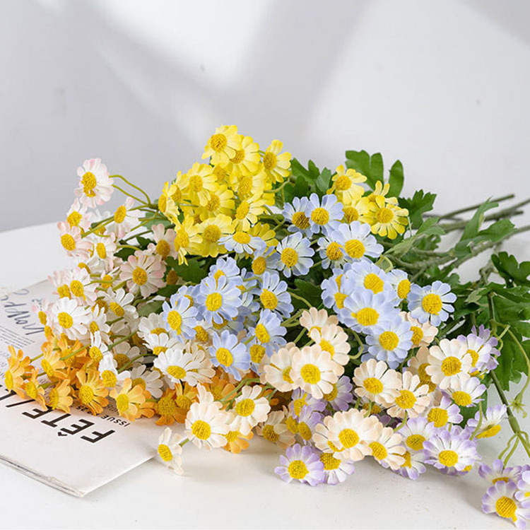 Factory White Chamomile Daisy Party Table Decoration Silk Cloth Artificial Flower Chamomile Daisy With Stem