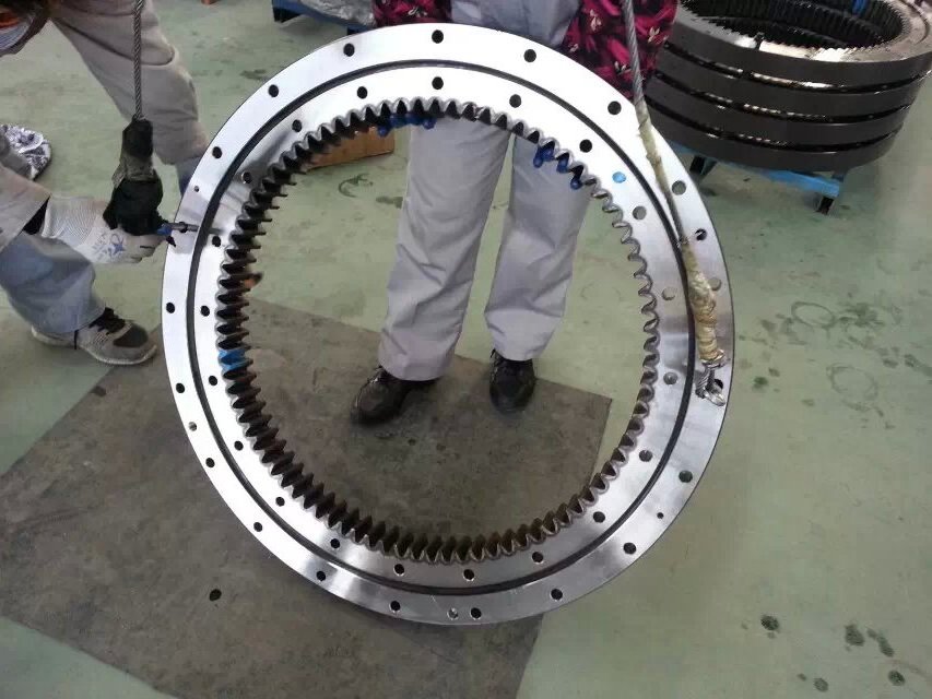 DX225LC DX300 Outer Gear Turntable Slewing Bearing 540 Excavator Slewing Bearing Swing Ring