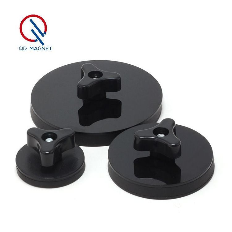 Strong Rubber coated magnet with screw and nut cap Advertising panel Billboard magnetic Holder