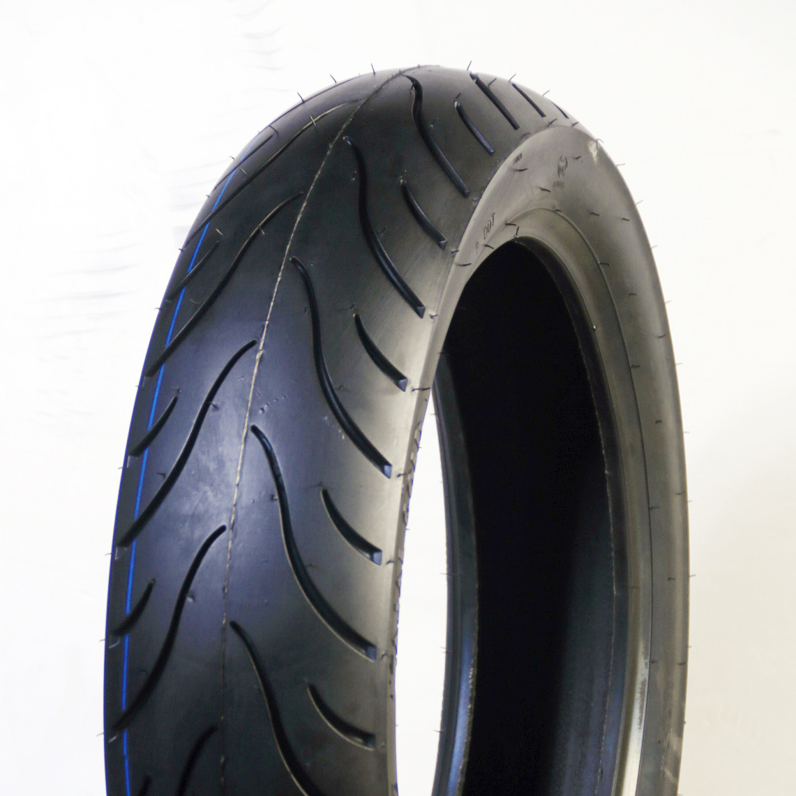 200/55-17 180/55-17 150/70-17 140/70-17 120/70-17 190/50-17 High Performance tubeless radial Motorcycle Tyre