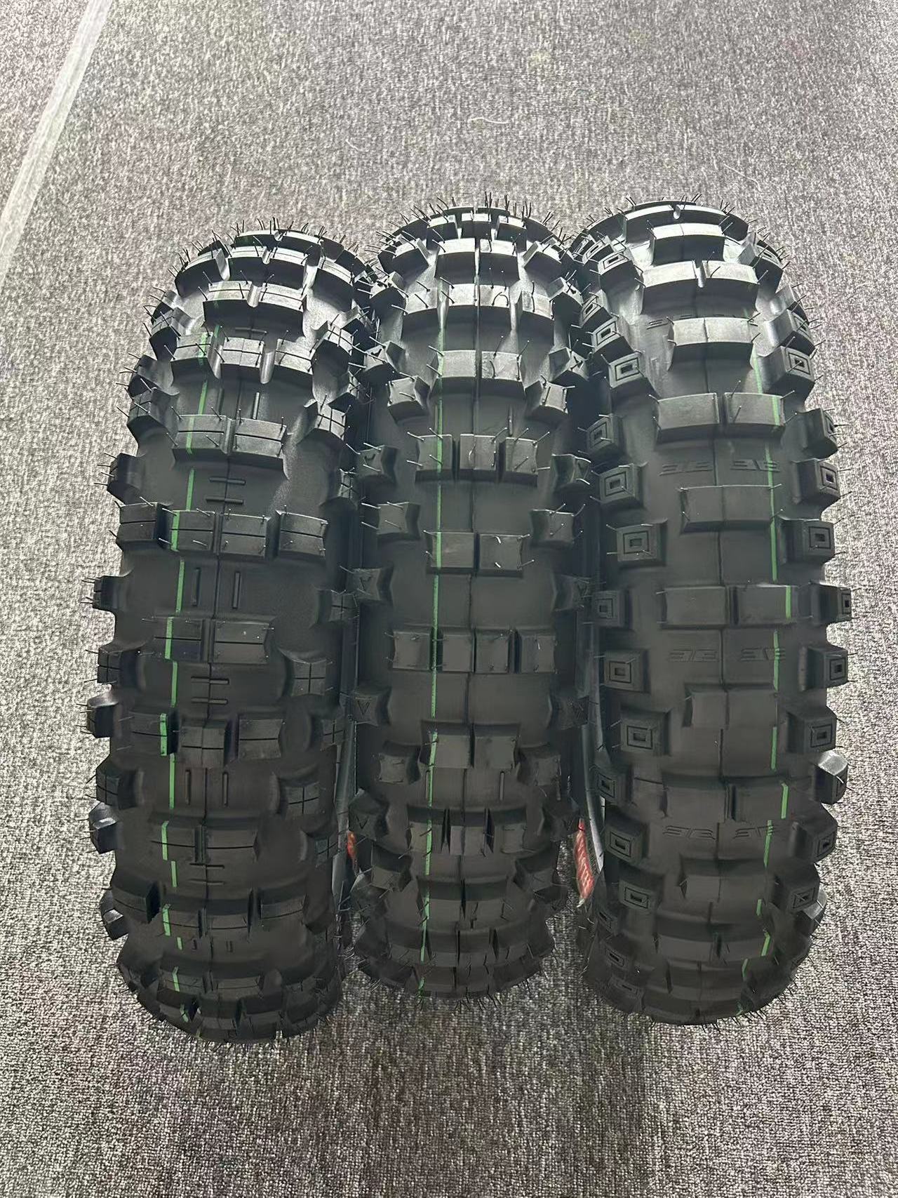 Factory price wholesale nylon tubeless motorcycle tire 2.50-1 6 2.75-17 2.75-18 off road tires