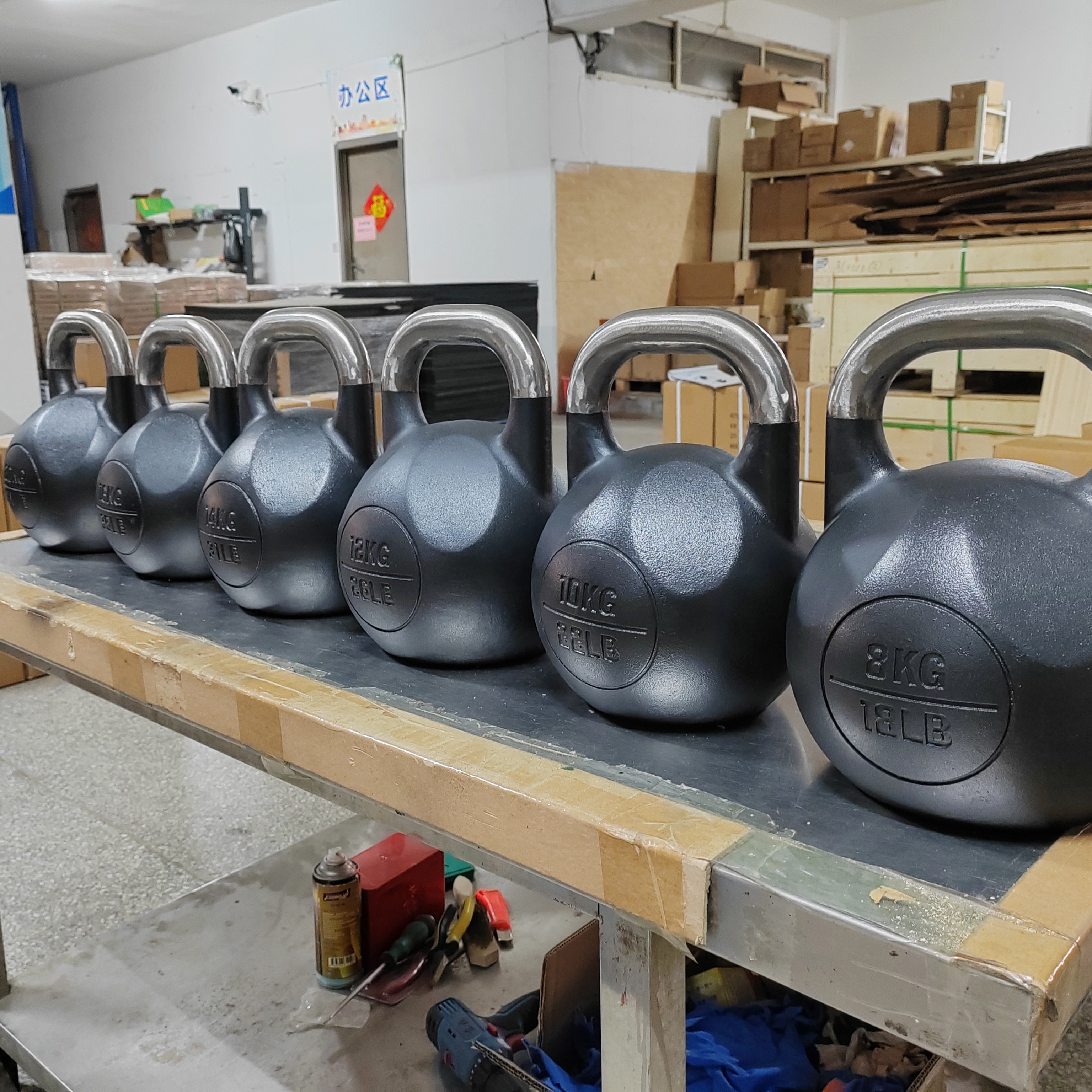 OEM ODM Black casting iron Kettlebell with high quality for weightlifting competition powder coated kettlebell