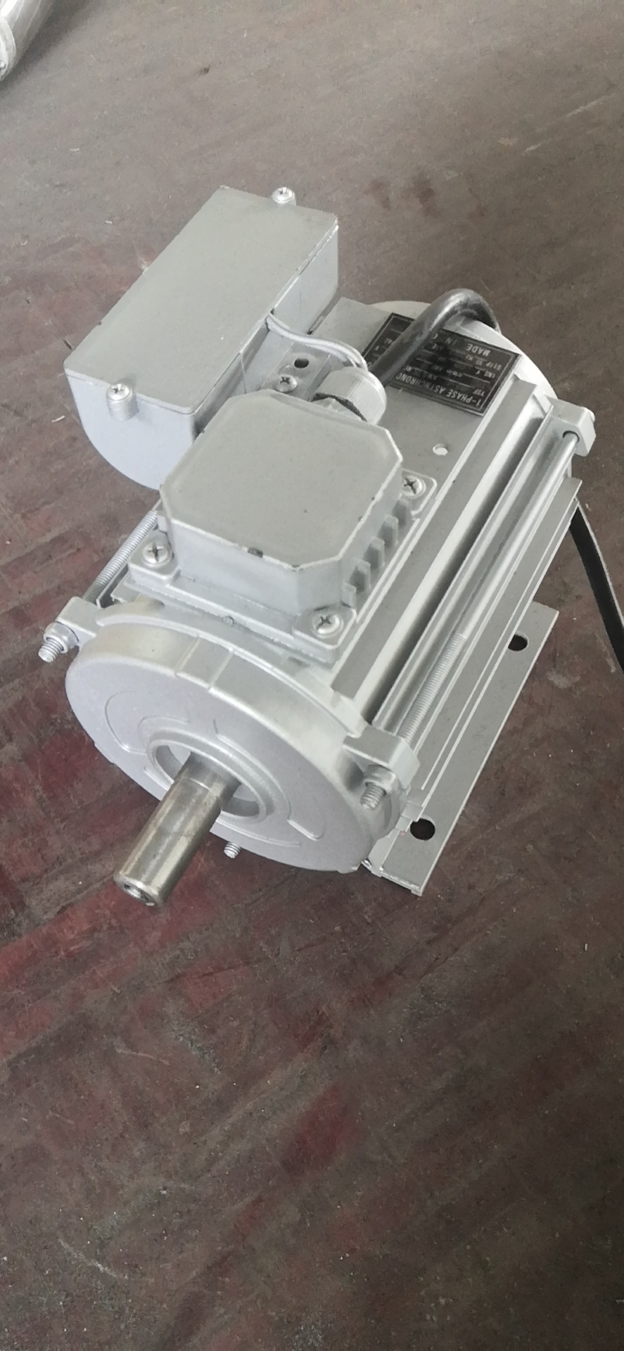 1.5 kw small power high speed 2800rpm  3 phase electric exhaust fan motor