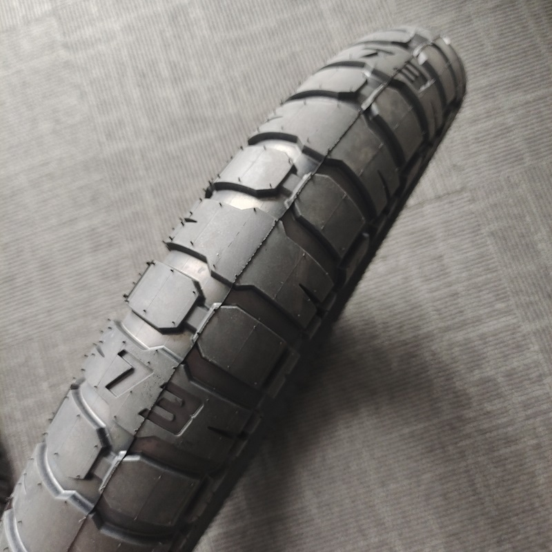 China Manufacturer Nylon Bicycle Tire 29x2.5 29x2.6 Fat Bike Tyre