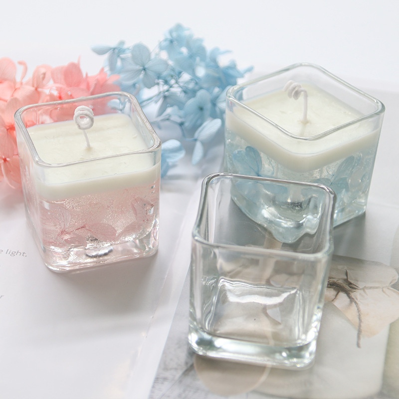 Novel Design Christmas Birthday Soy Wax Jelly Wax Mini Candles Glass  Fragrance Luxury Small Clear Square Glass