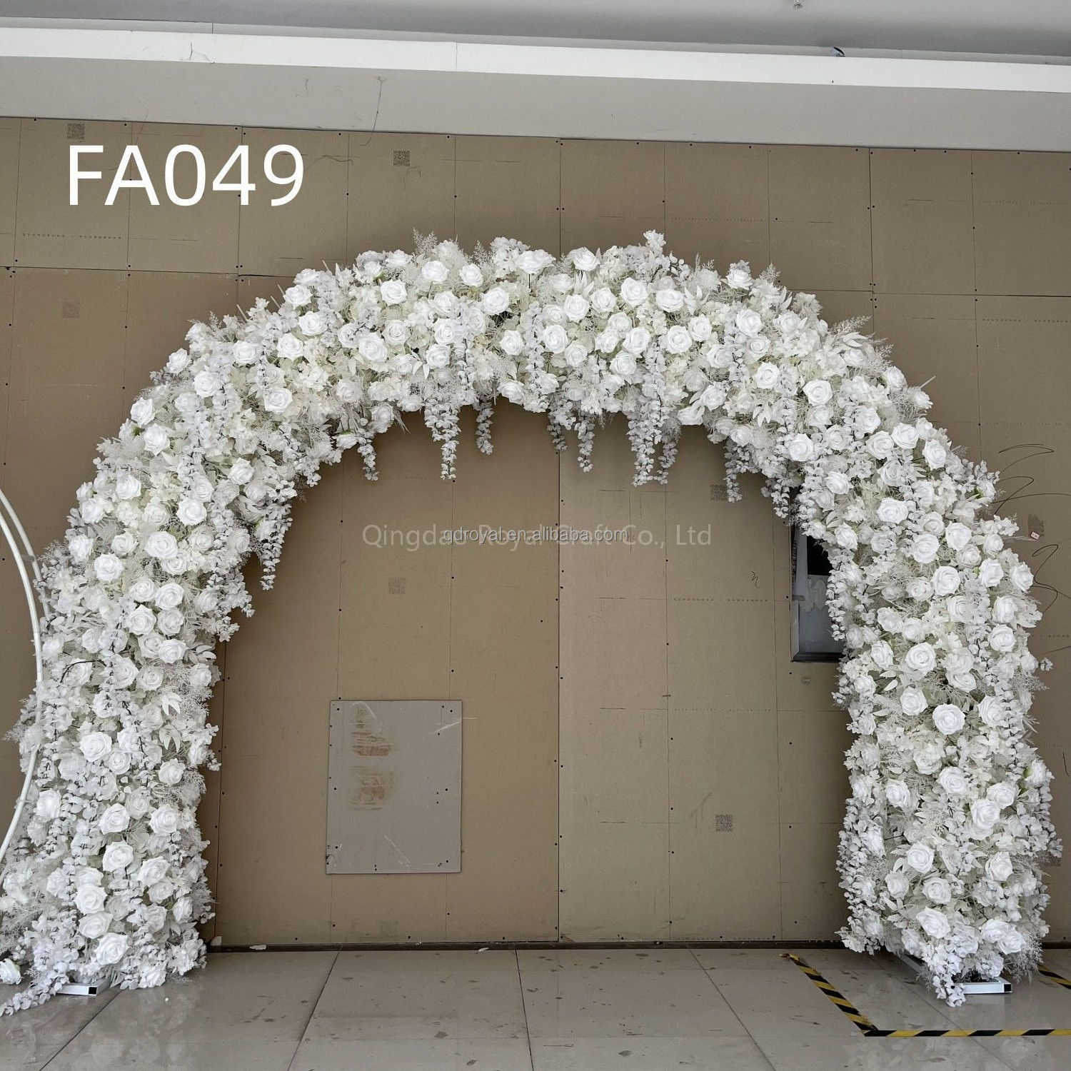 Wholesale Event Decorative Silk Flowers Arrangement Metal Stand Artificial Flowers For Wedding Arch