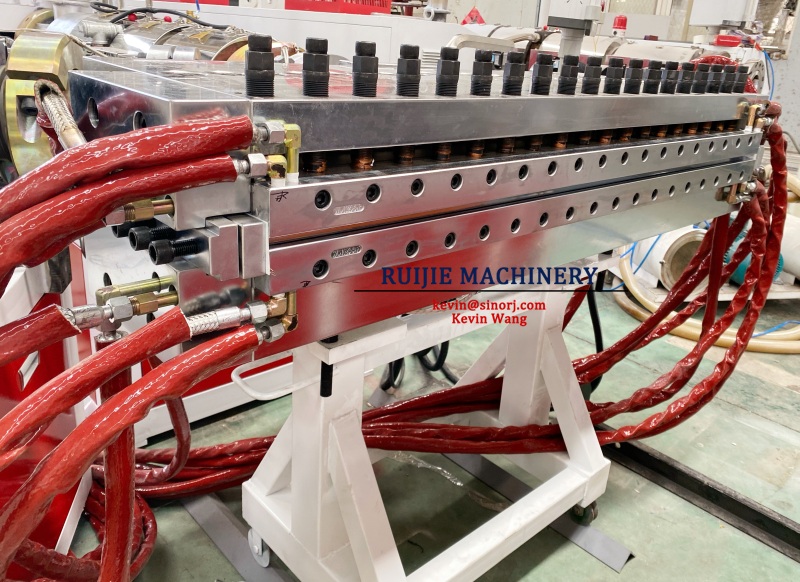 PVC WPC Foam Board Production Line\Making Machine